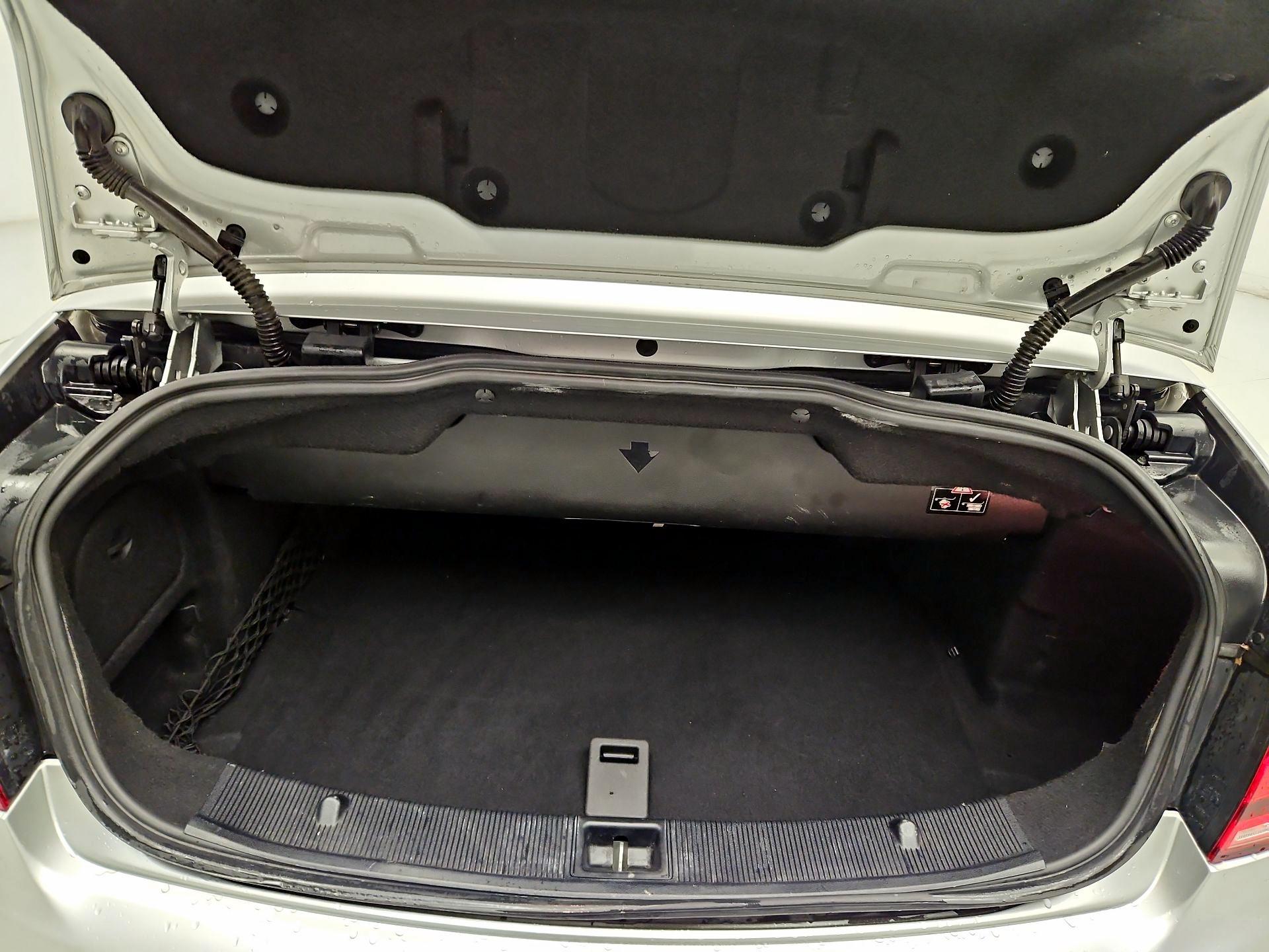 Thumbnail: 2014 Mercedes-Benz E-Class - 17