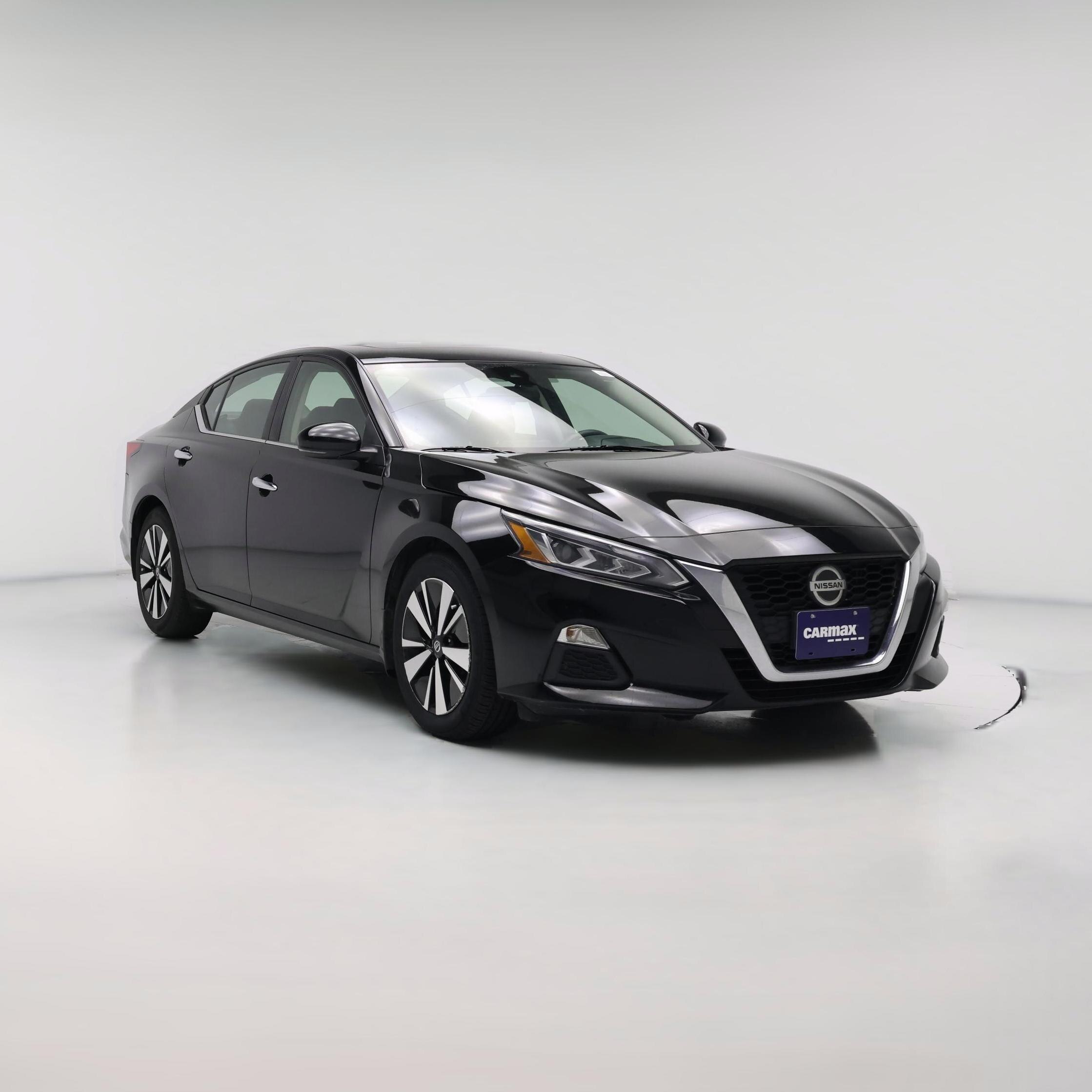 Thumbnail: 2022 Nissan Altima - 1