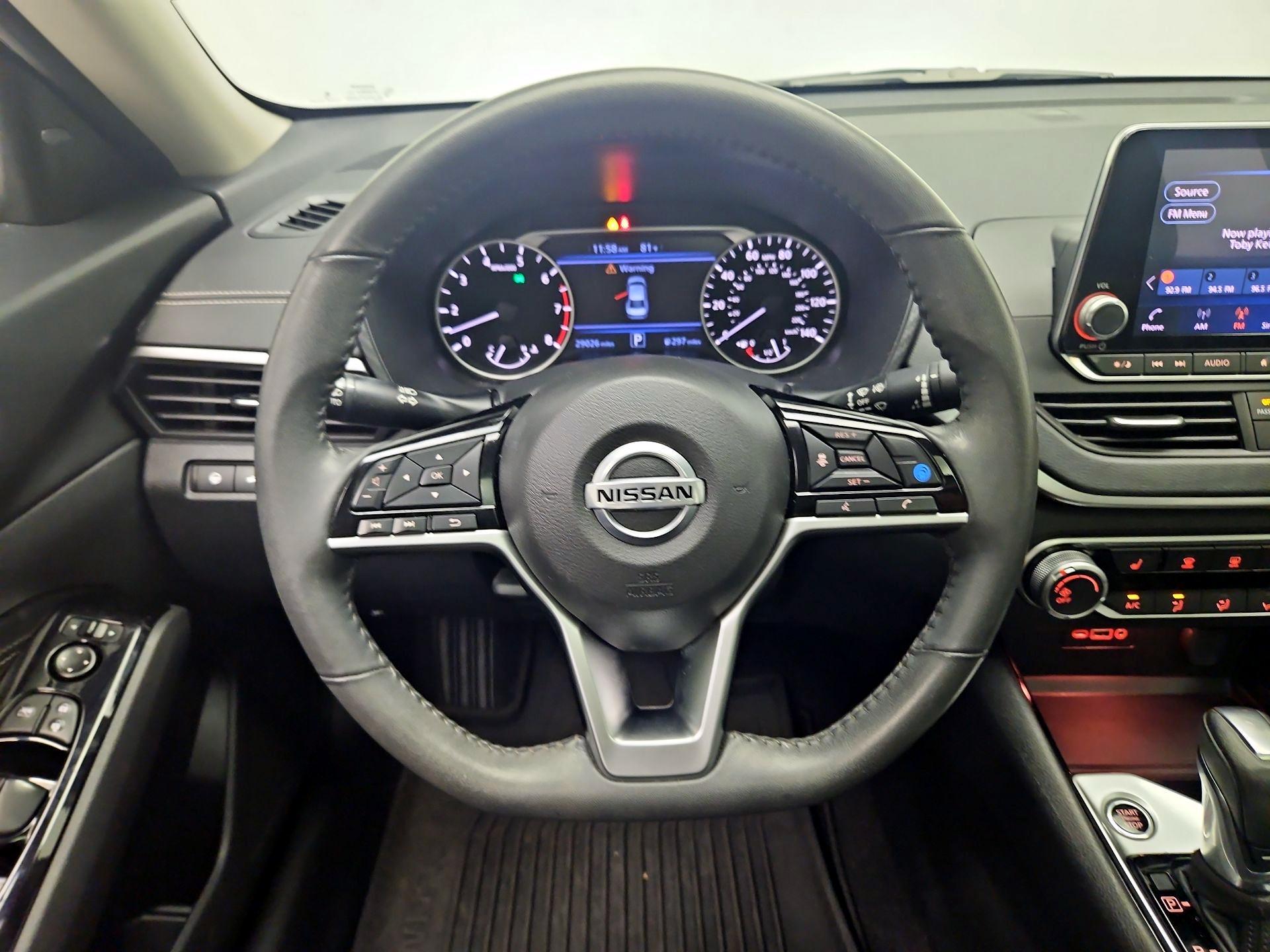 Thumbnail: 2022 Nissan Altima - 10