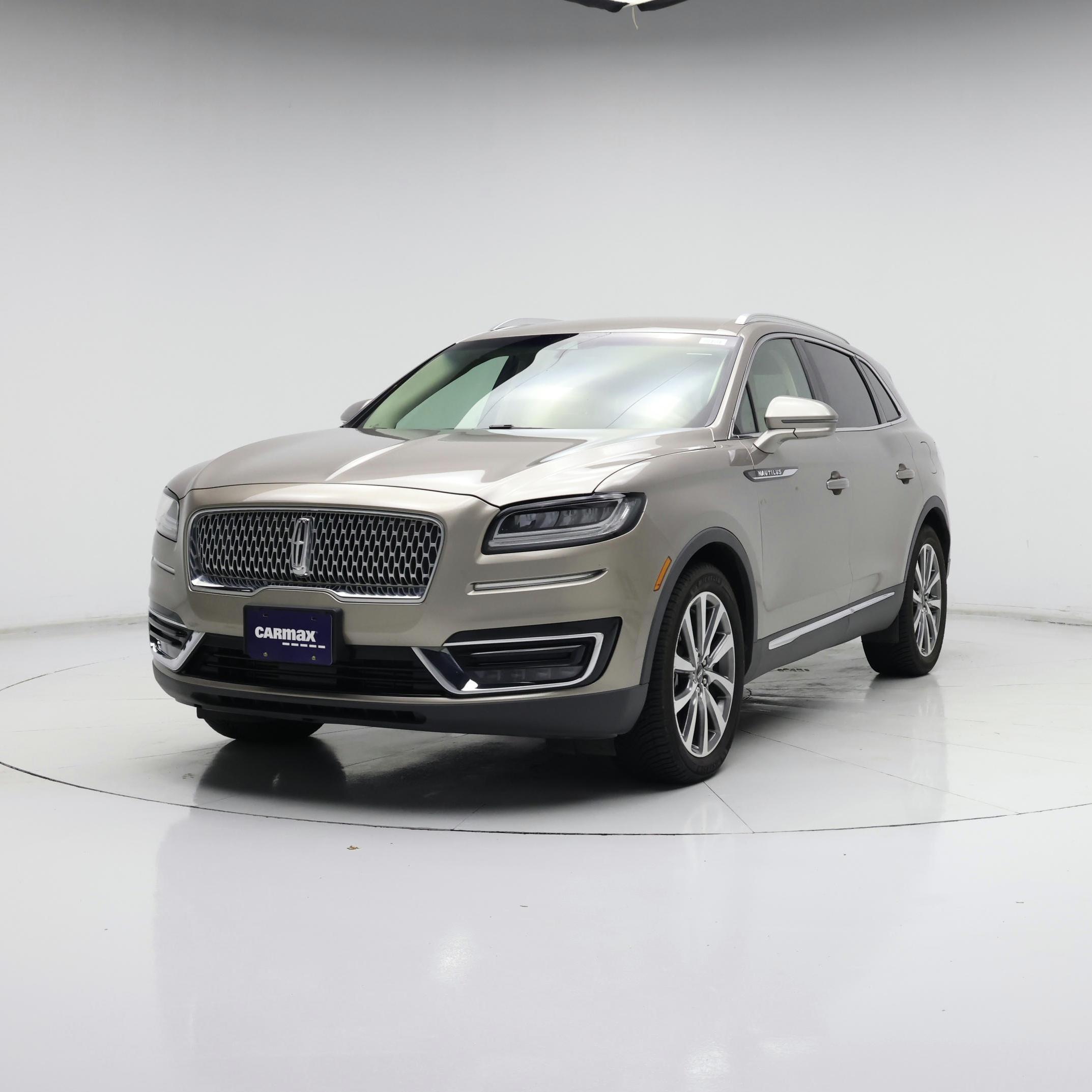 Thumbnail: 2019 Lincoln Nautilus - 4