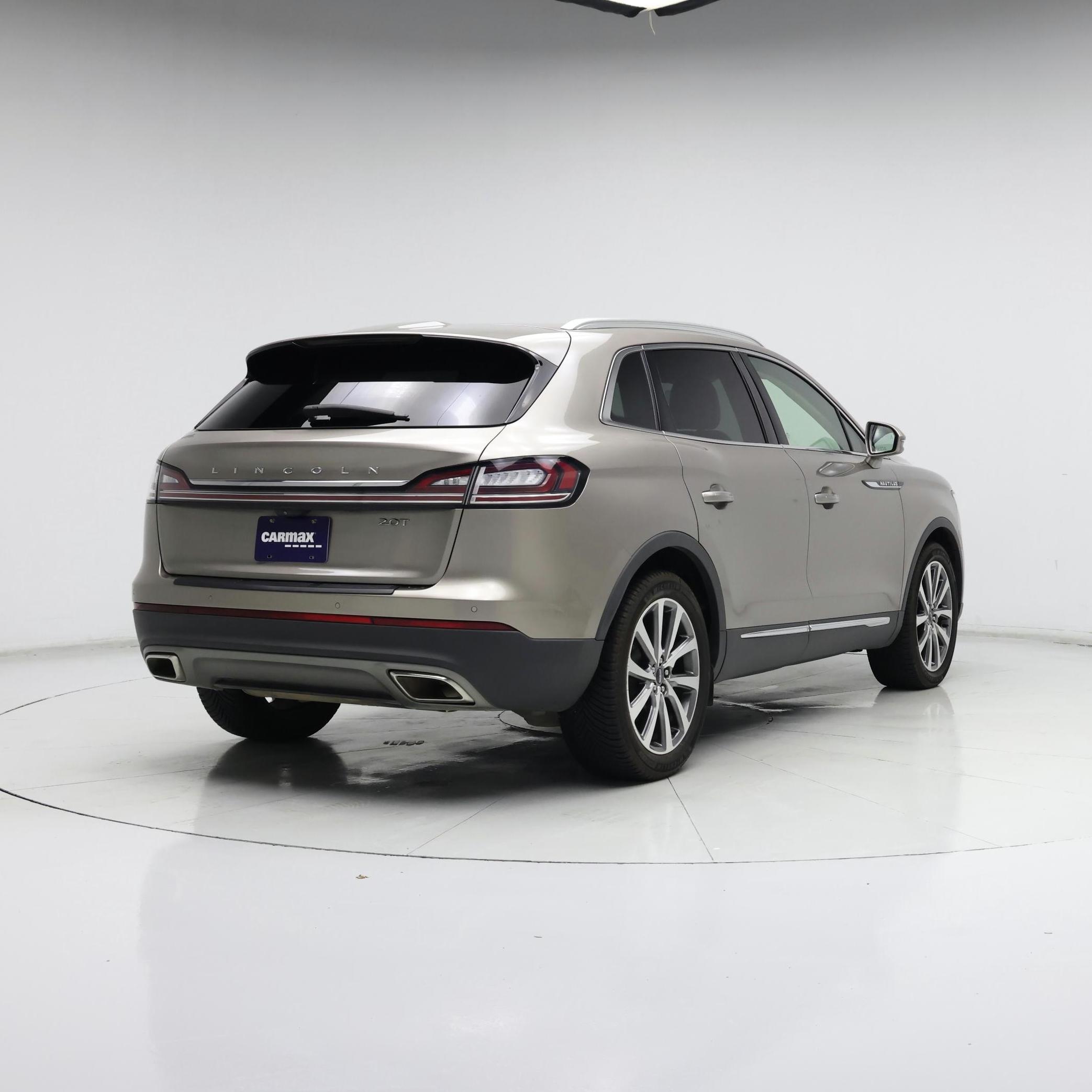 Thumbnail: 2019 Lincoln Nautilus - 8