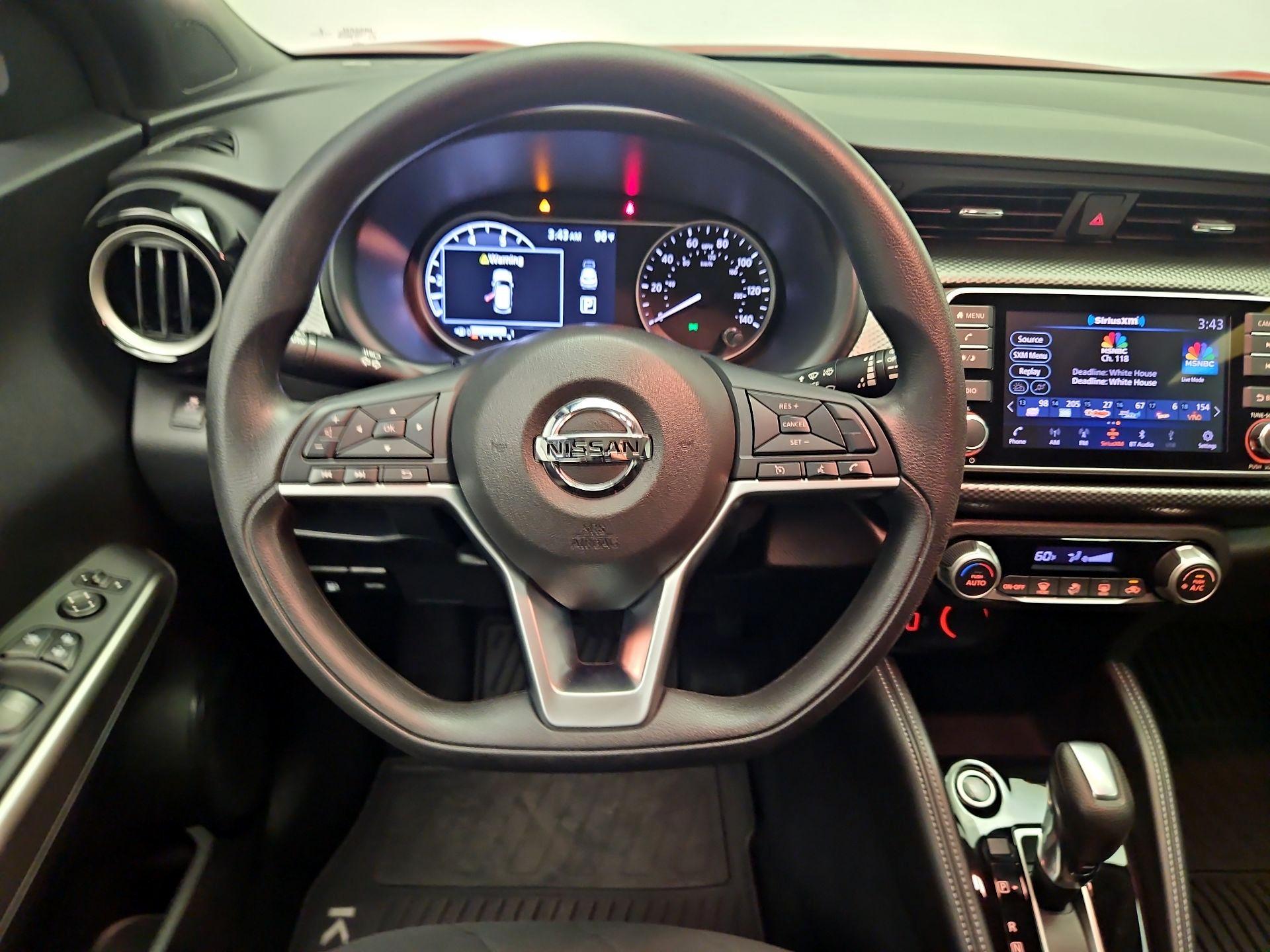Thumbnail: 2019 Nissan Kicks - 10