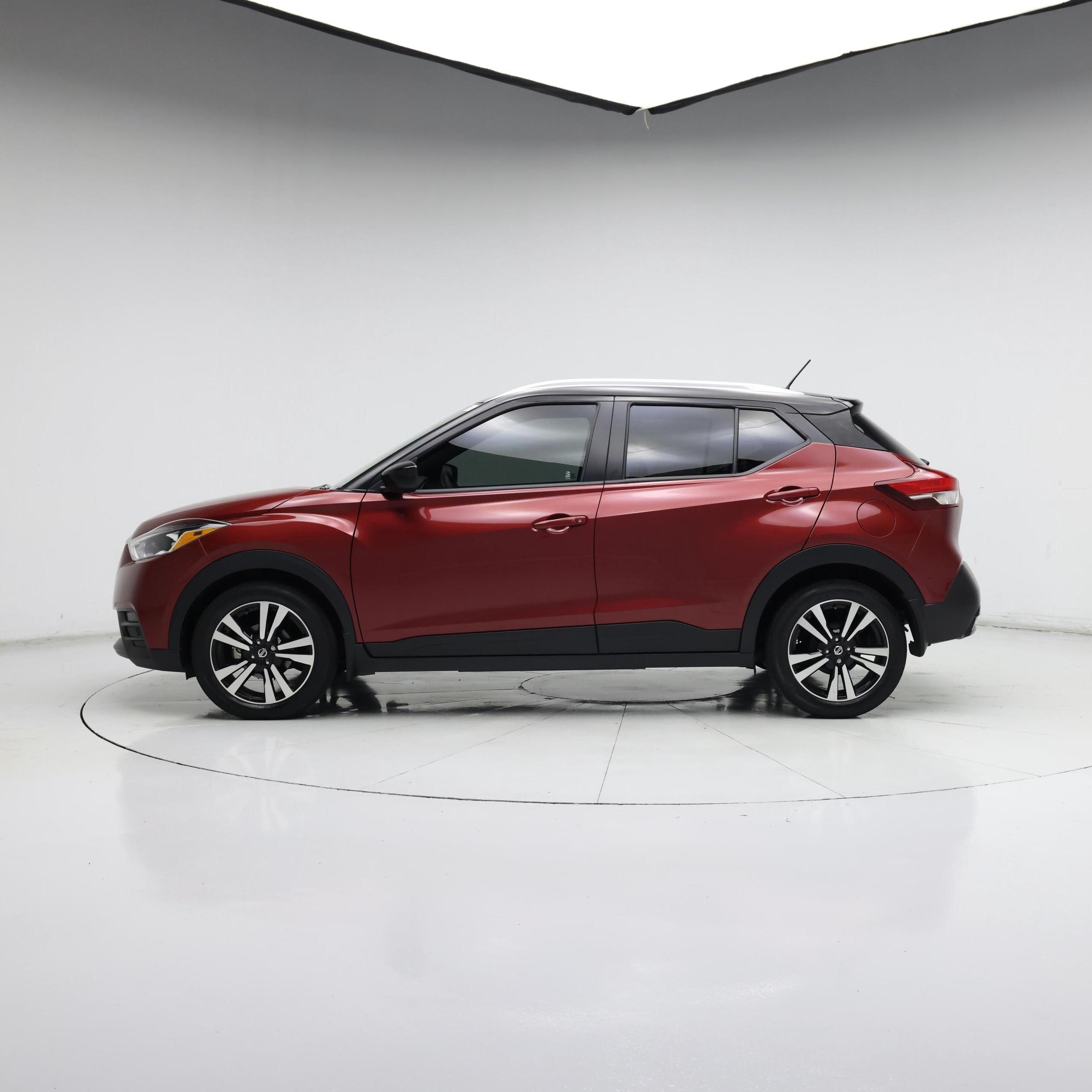 Thumbnail: 2019 Nissan Kicks - 3