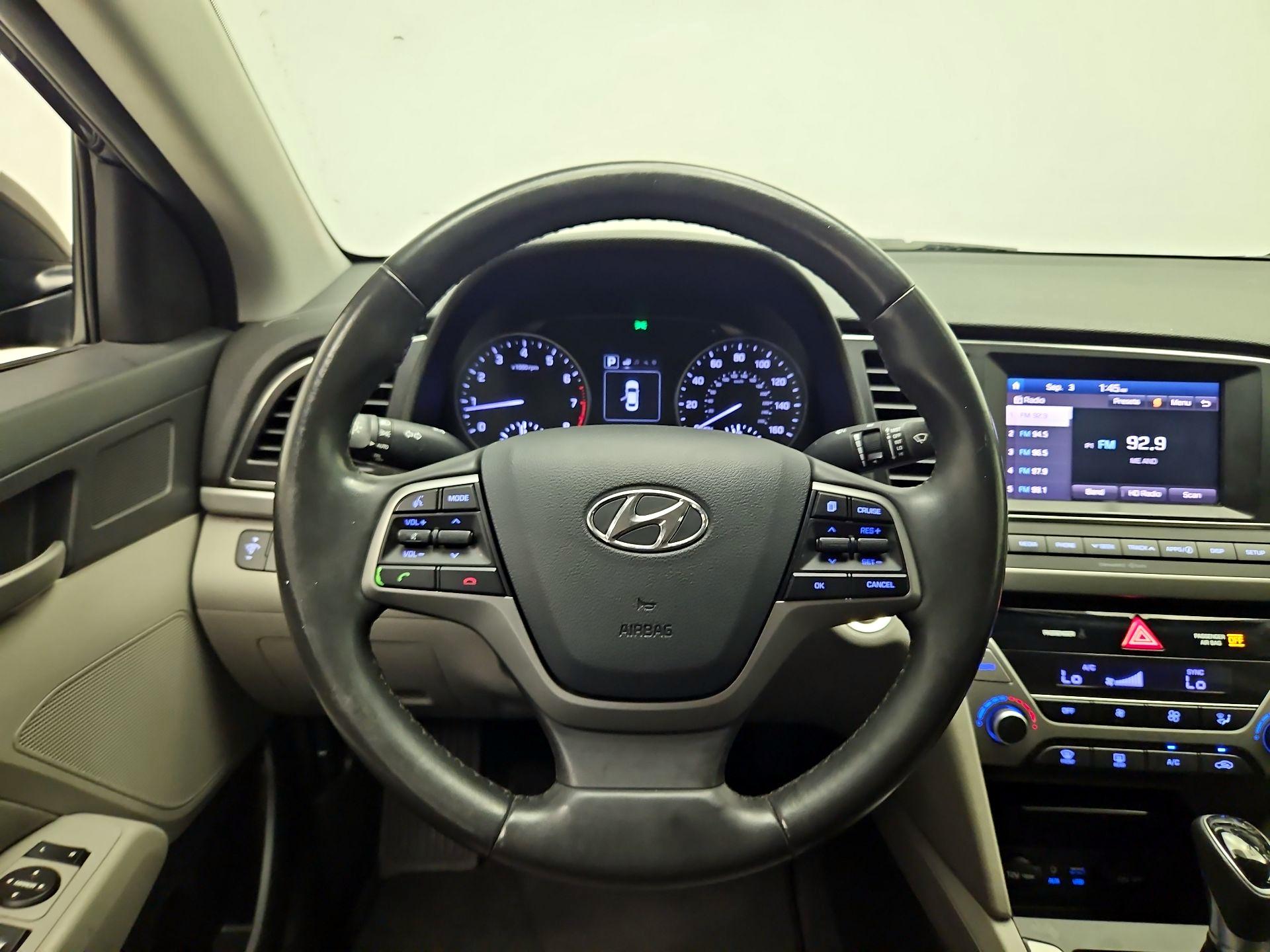 Thumbnail: 2018 Hyundai Elantra - 10
