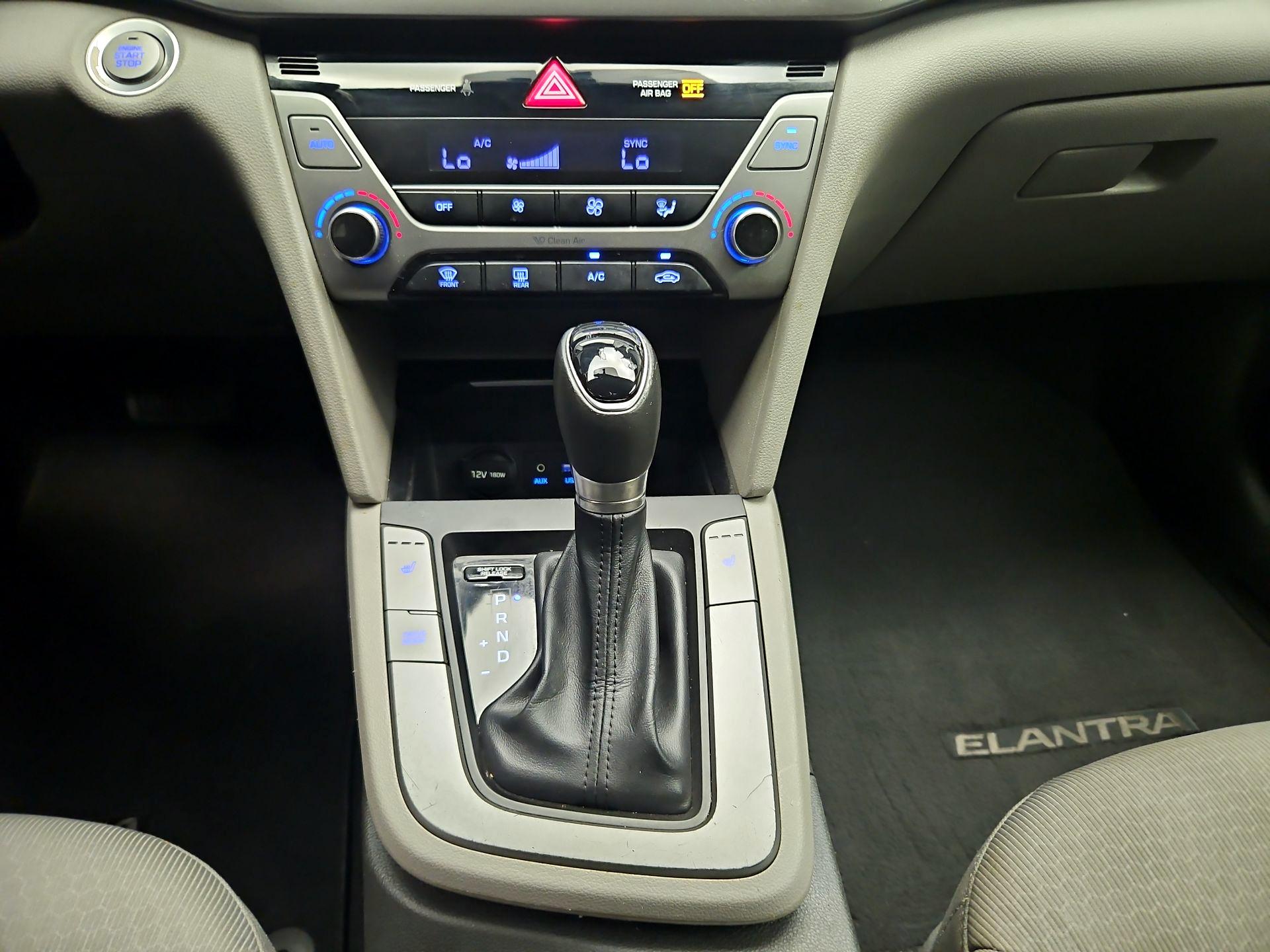 Thumbnail: 2018 Hyundai Elantra - 16