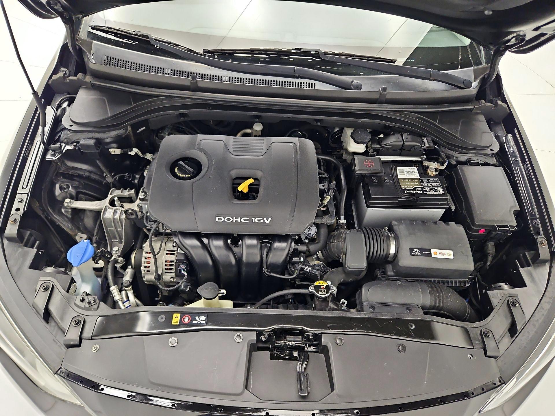 Thumbnail: 2018 Hyundai Elantra - 19