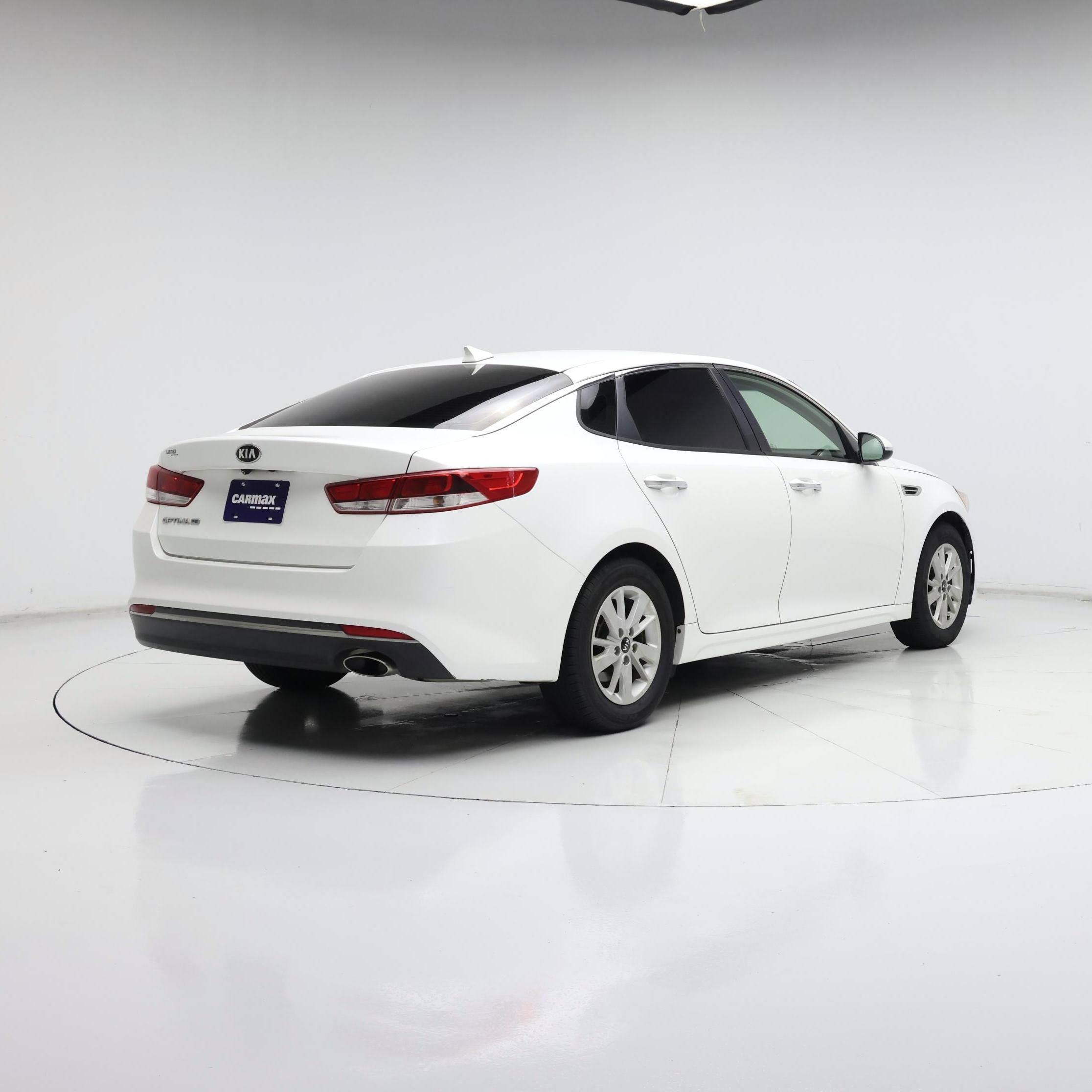 Thumbnail: 2016 Kia Optima - 8