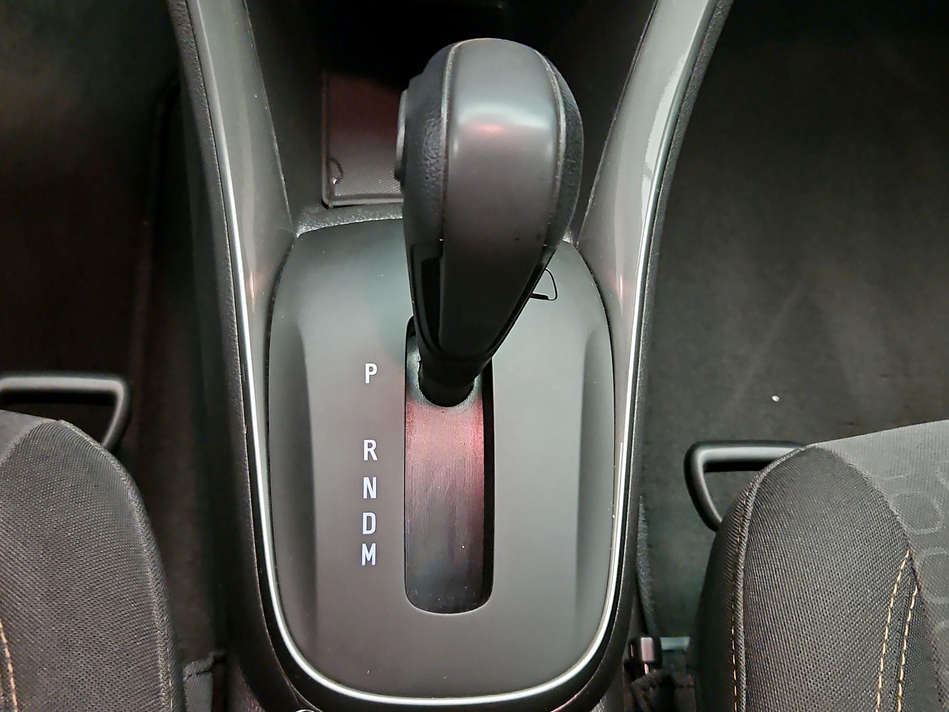 Thumbnail: 2018 Chevrolet Trax - 17