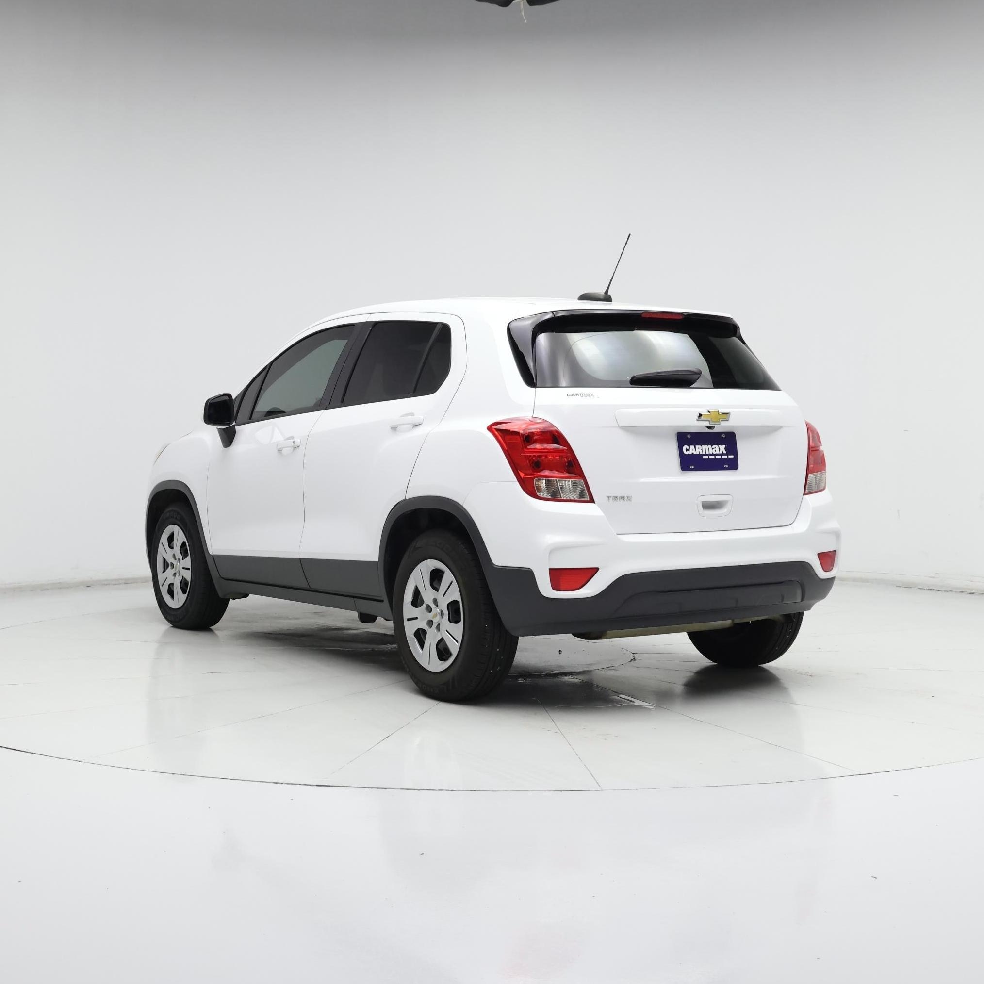 Thumbnail: 2018 Chevrolet Trax - 2