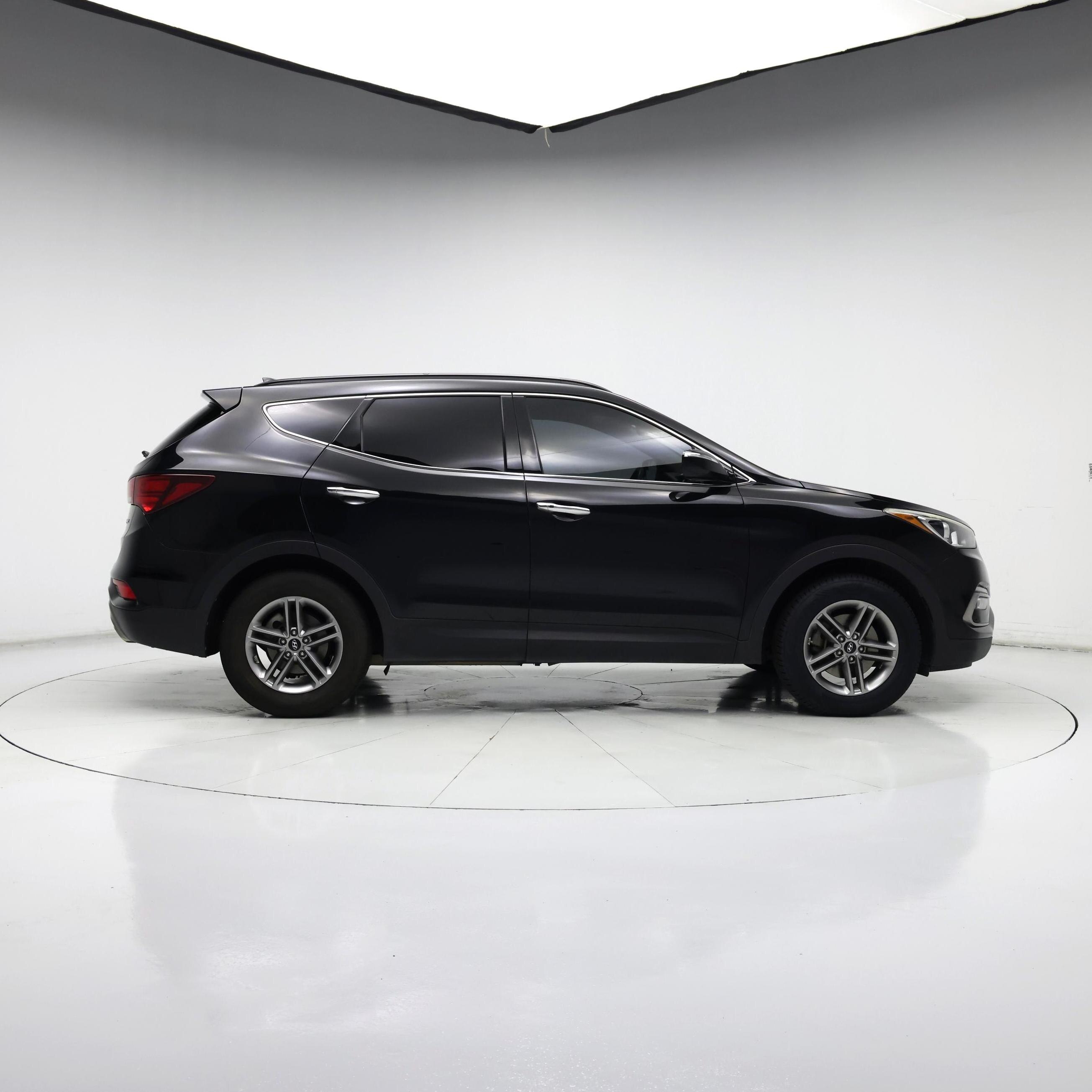 Thumbnail: 2017 Hyundai Santa Fe - 7