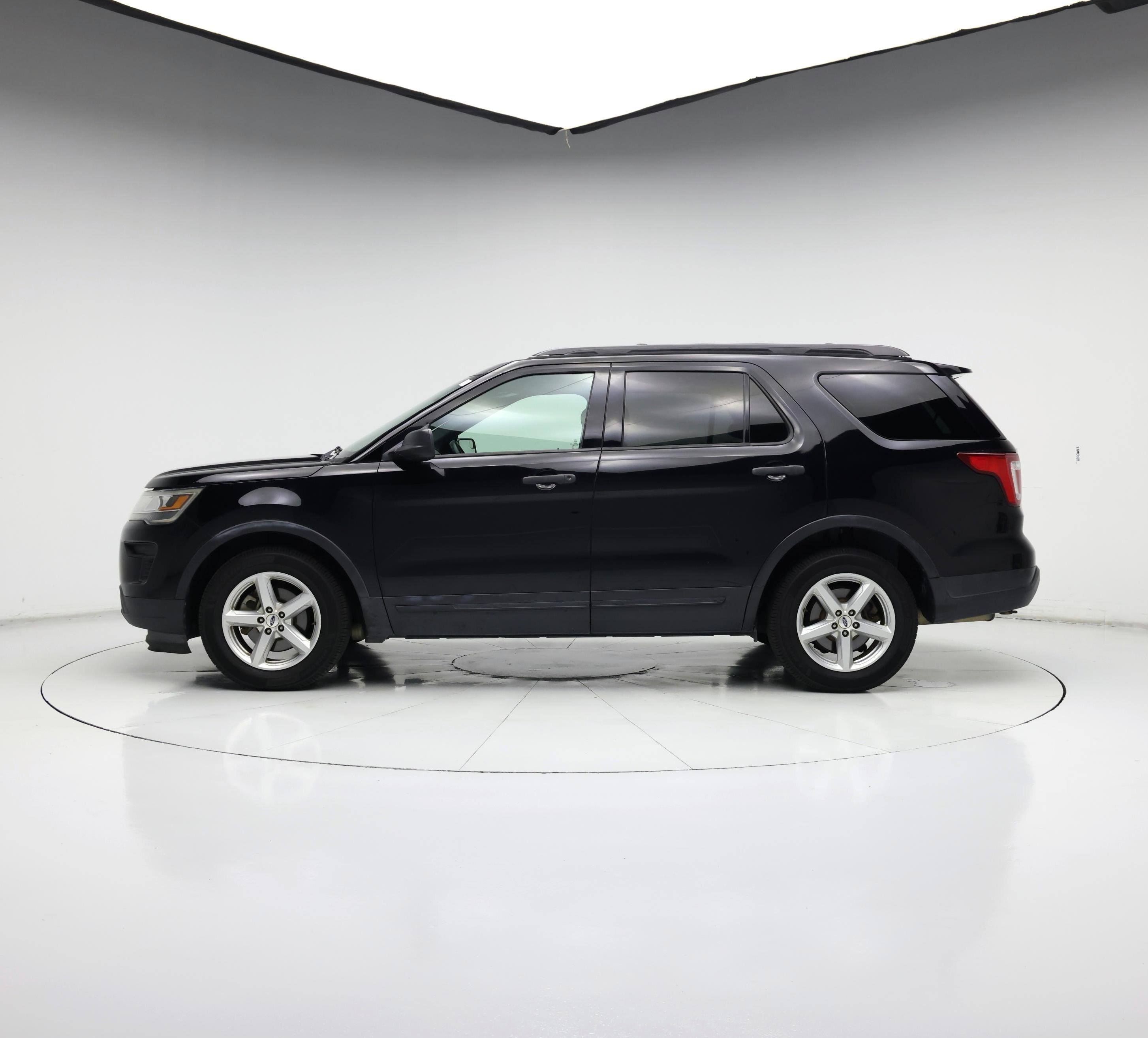 Thumbnail: 2018 Ford Explorer - 3