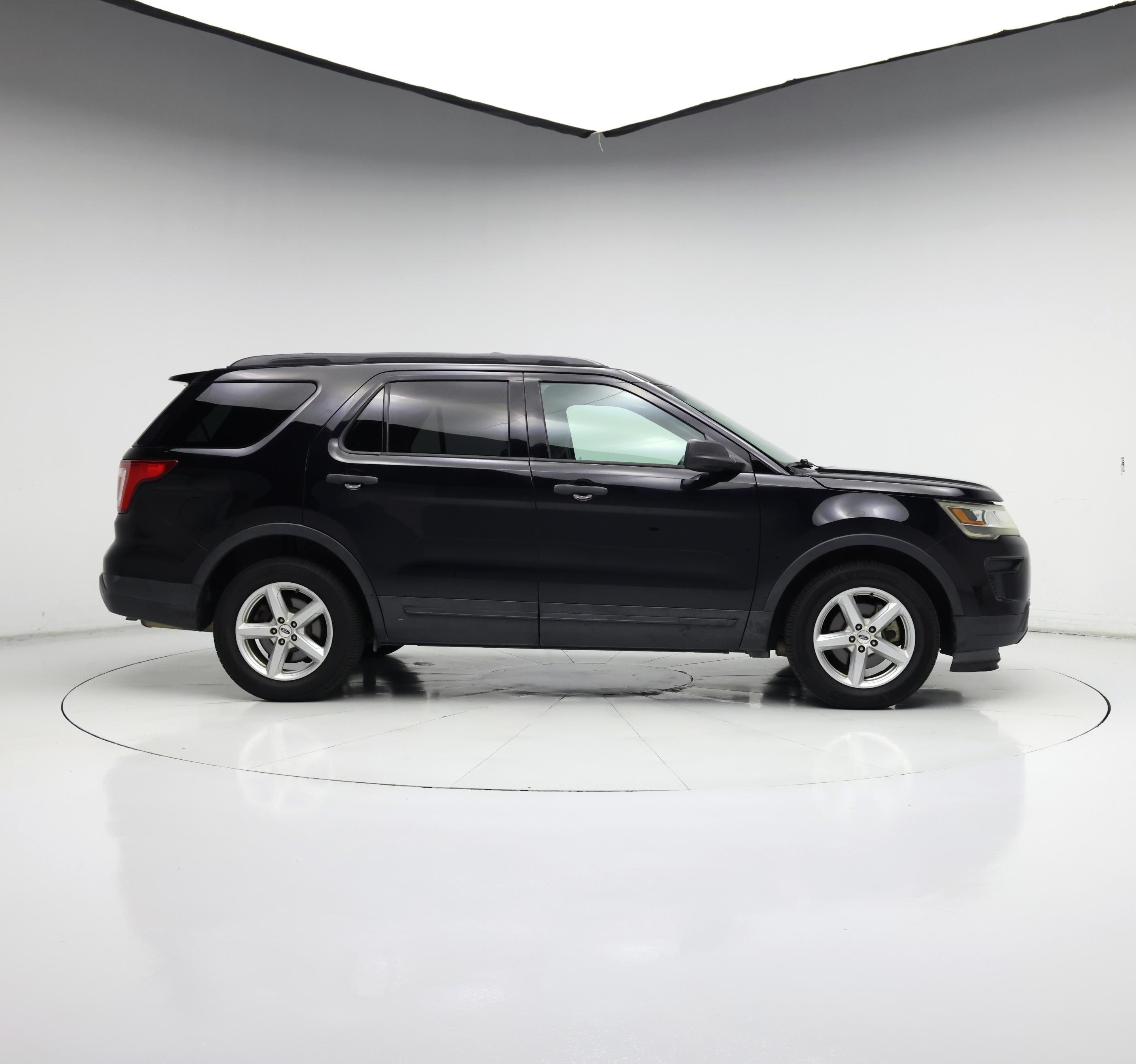 Thumbnail: 2018 Ford Explorer - 7