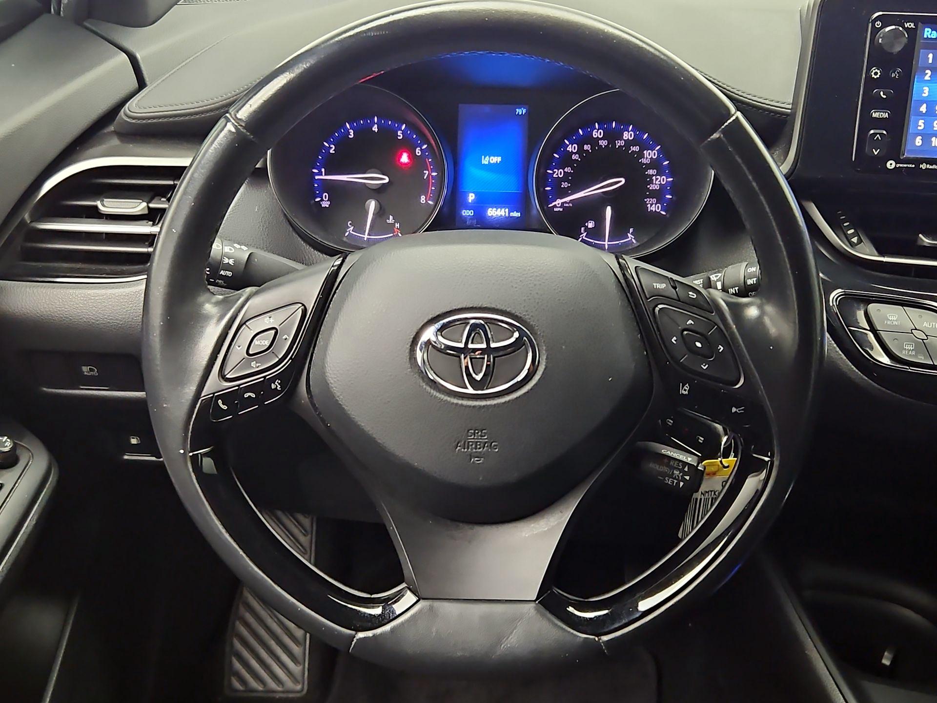 Thumbnail: 2018 Toyota C-HR - 10