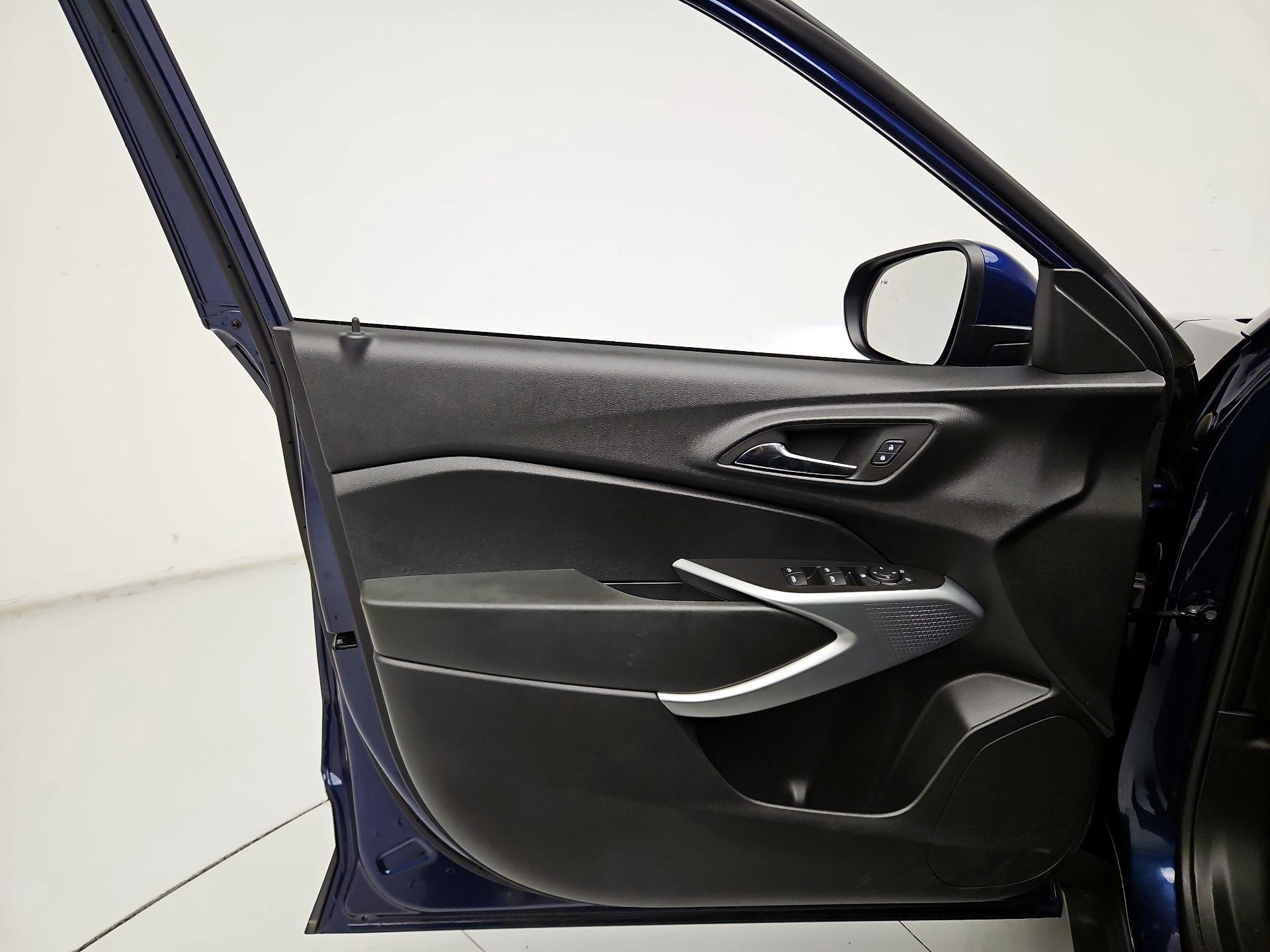 Thumbnail: 2024 Chevrolet Trax - 12