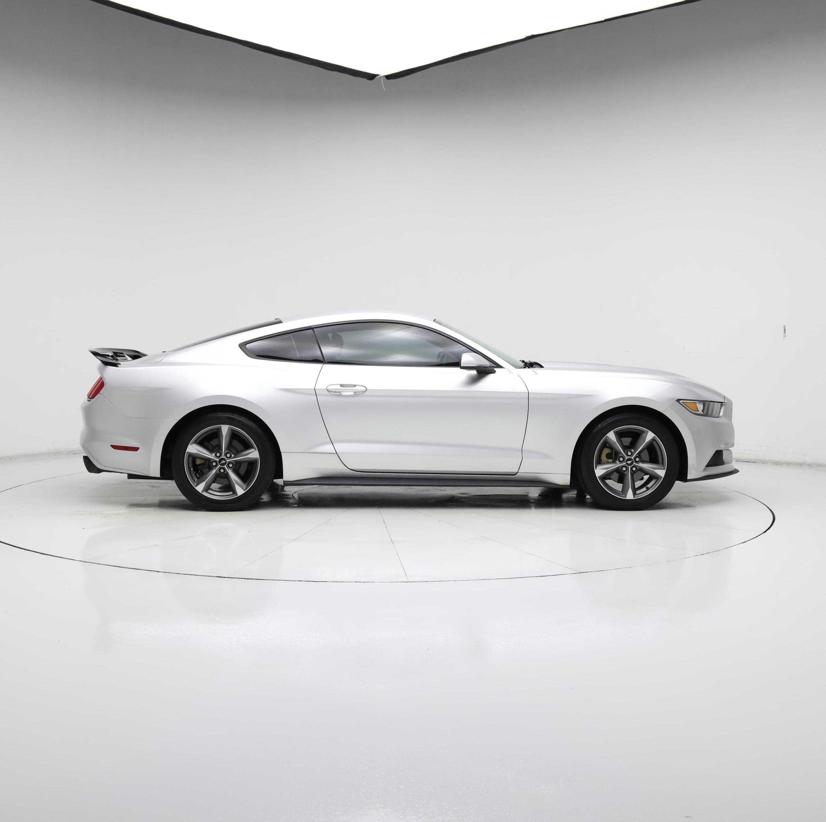 Thumbnail: 2017 Ford Mustang - 7