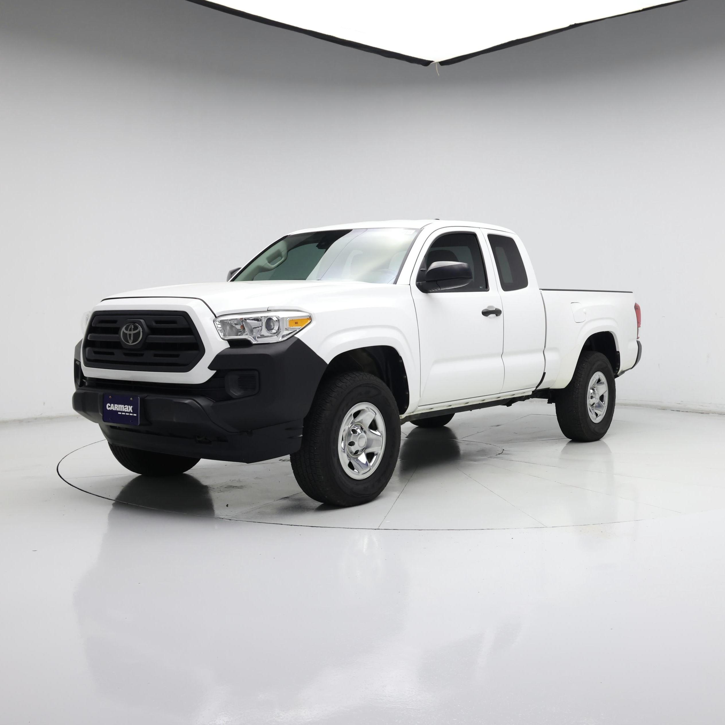 Thumbnail: 2019 Toyota Tacoma - 4