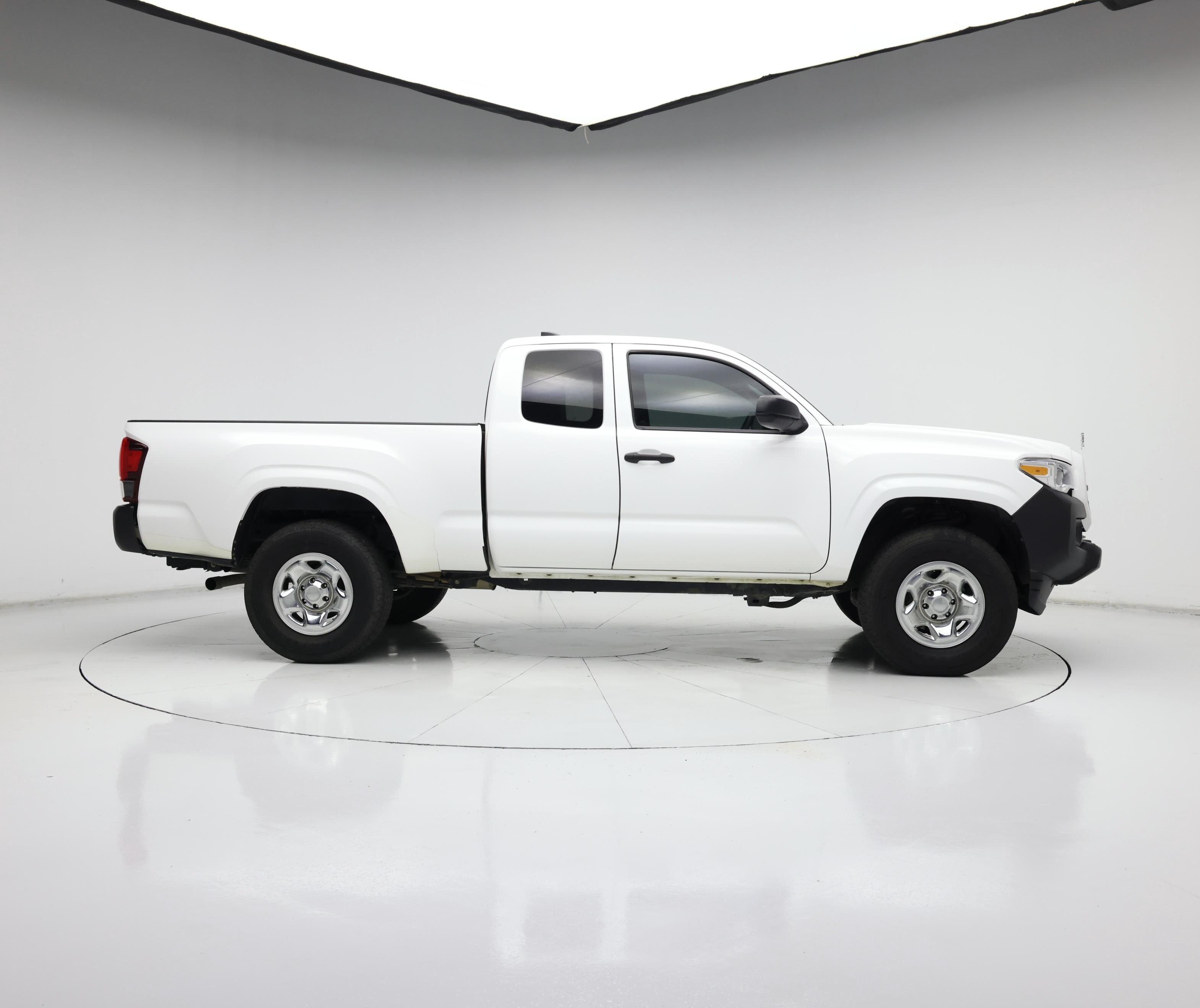 Thumbnail: 2019 Toyota Tacoma - 7