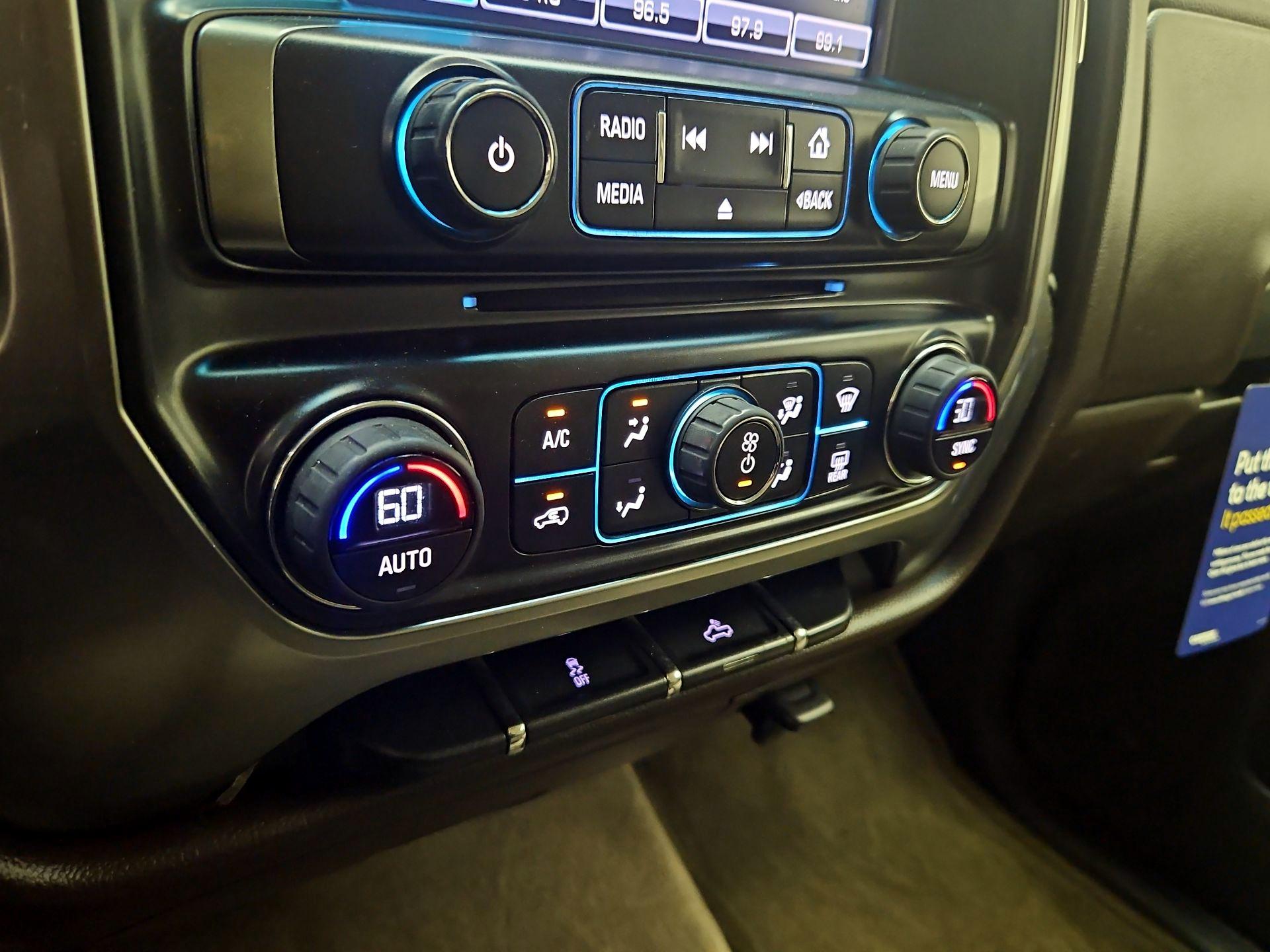 Thumbnail: 2015 Chevrolet Silverado 1500 - 16
