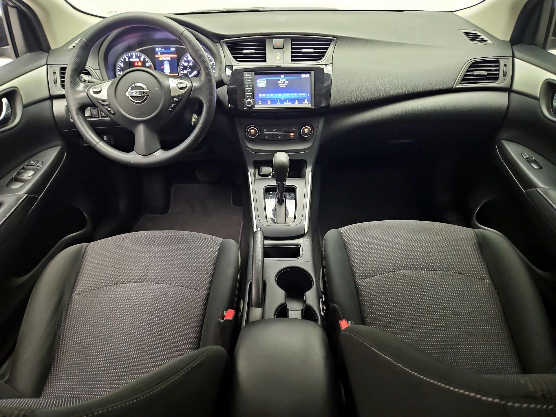 Thumbnail: 2019 Nissan Sentra - 9