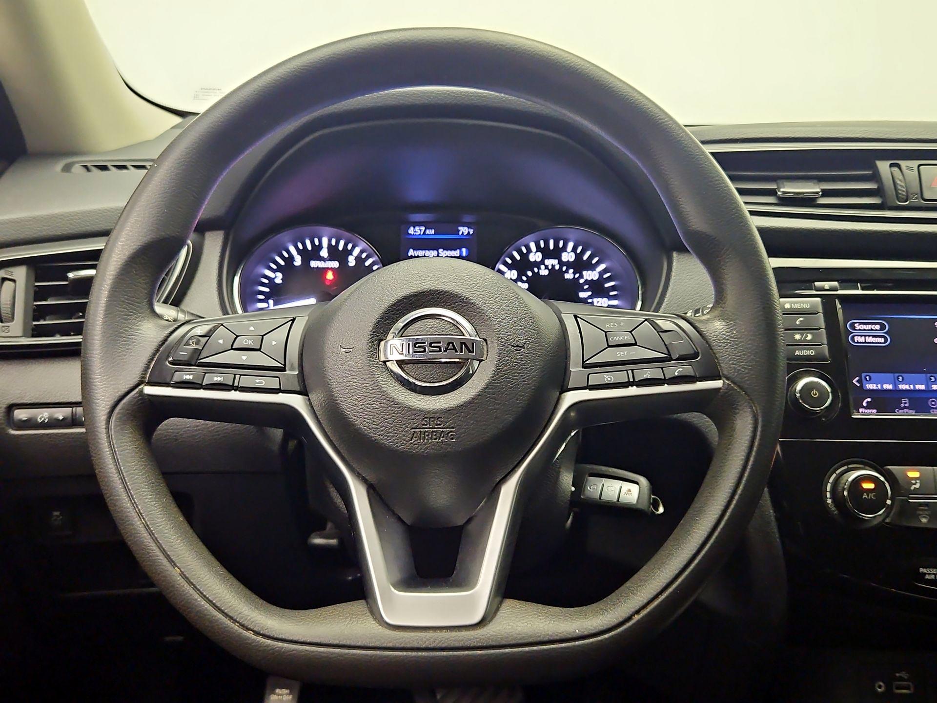 Thumbnail: 2018 Nissan Rogue - 10