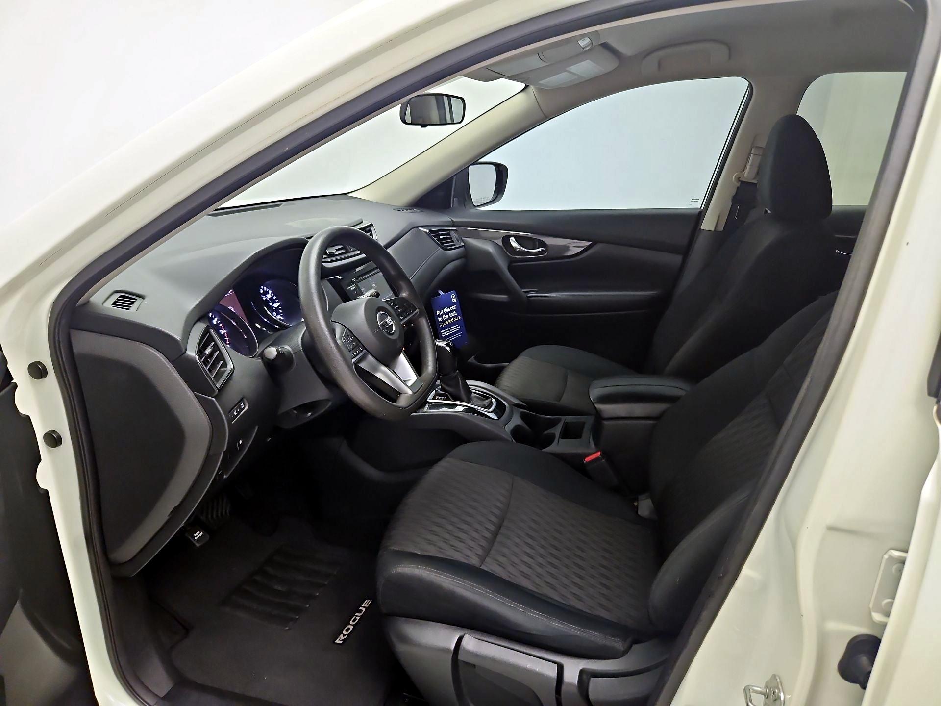 Thumbnail: 2018 Nissan Rogue - 11