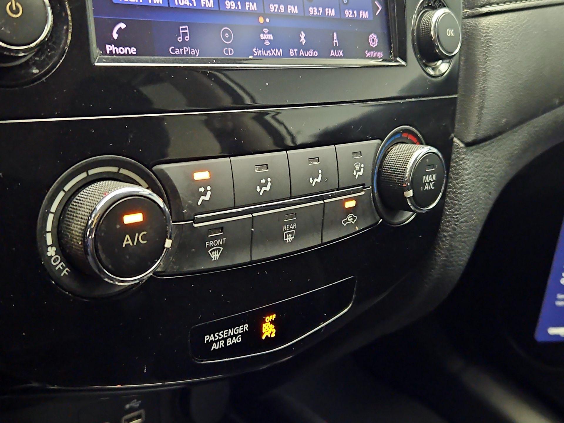 Thumbnail: 2018 Nissan Rogue - 16