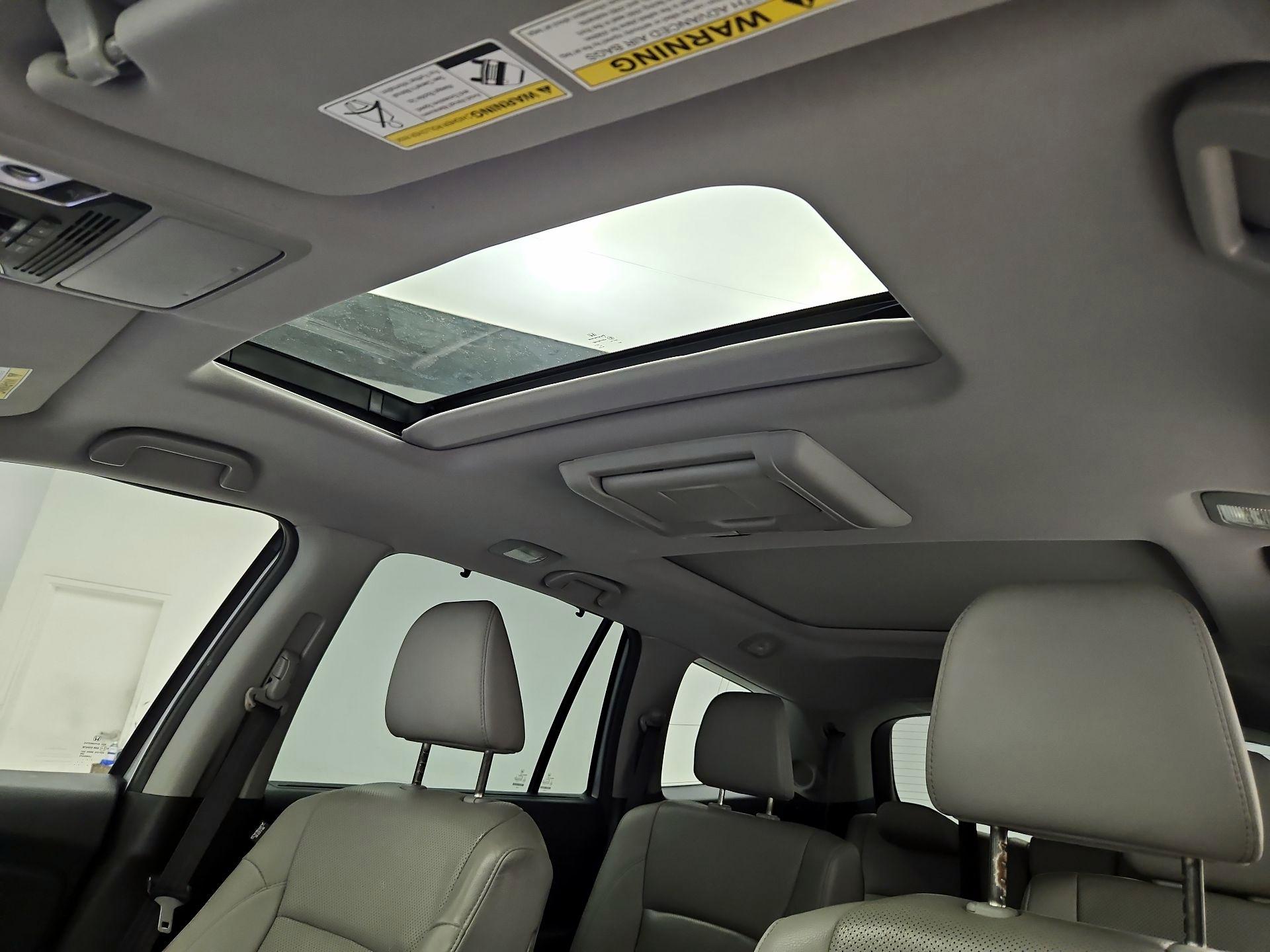 Thumbnail: 2018 Honda Pilot - 20