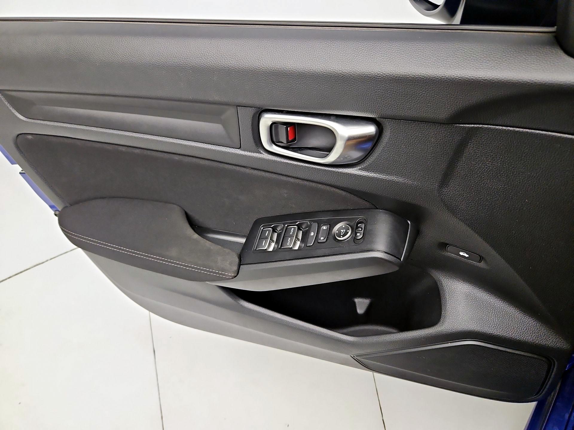 Thumbnail: 2023 Honda Civic - 12