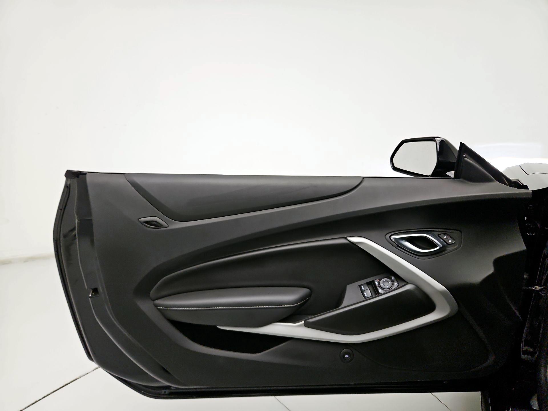 Thumbnail: 2021 Chevrolet Camaro - 12