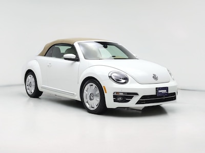 White 2018 Volkswagen Beetle SE