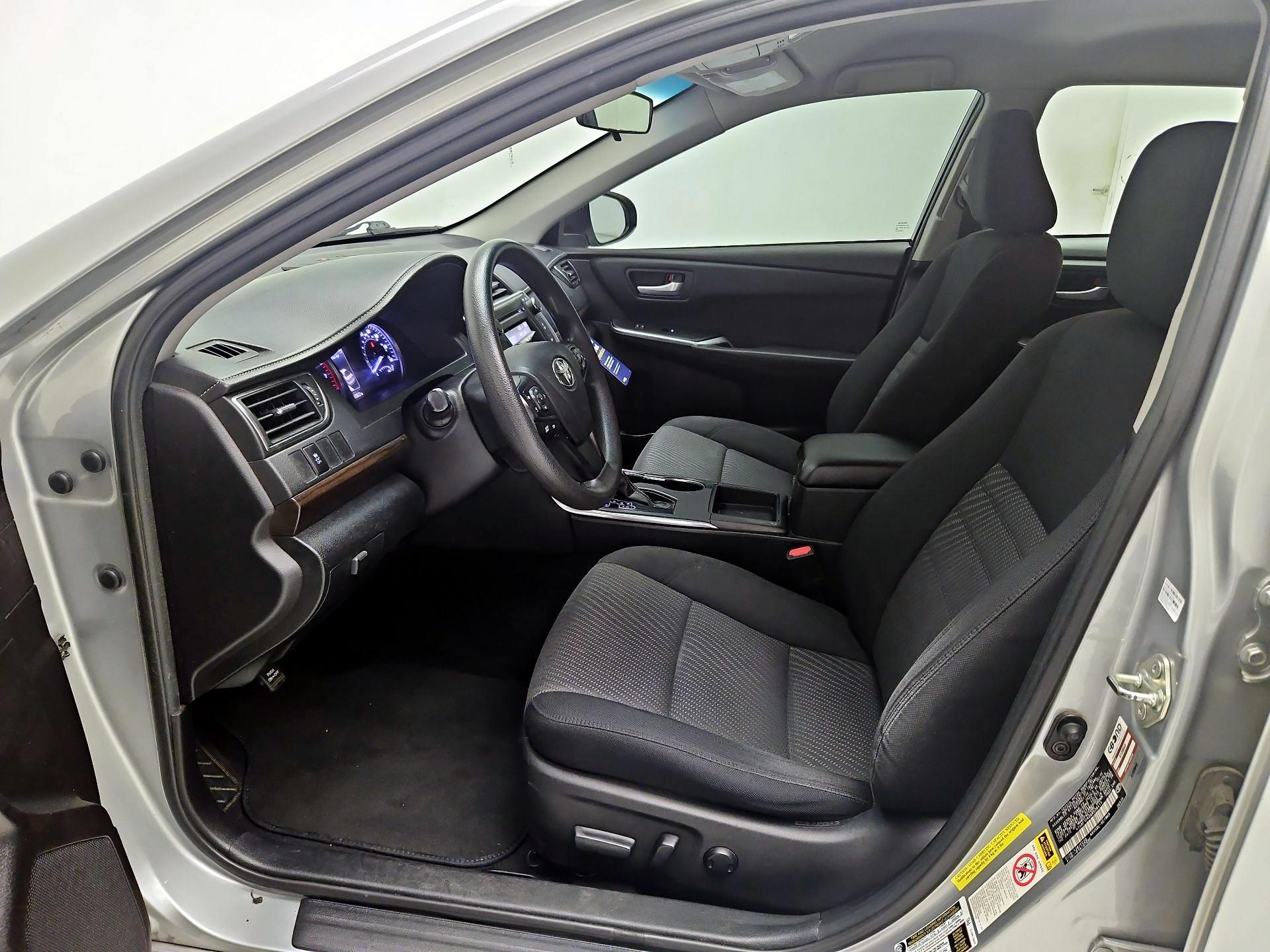 Thumbnail: 2016 Toyota Camry - 11