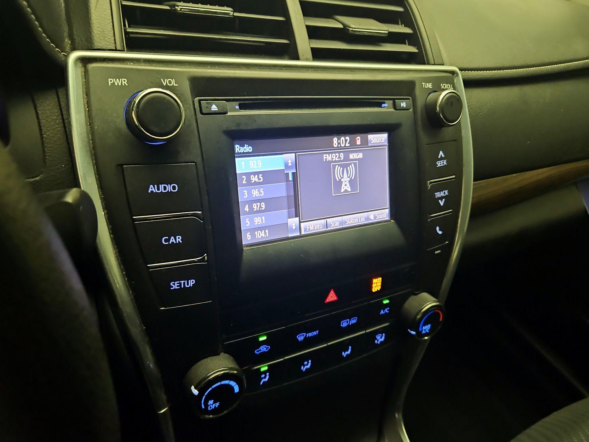Thumbnail: 2016 Toyota Camry - 15