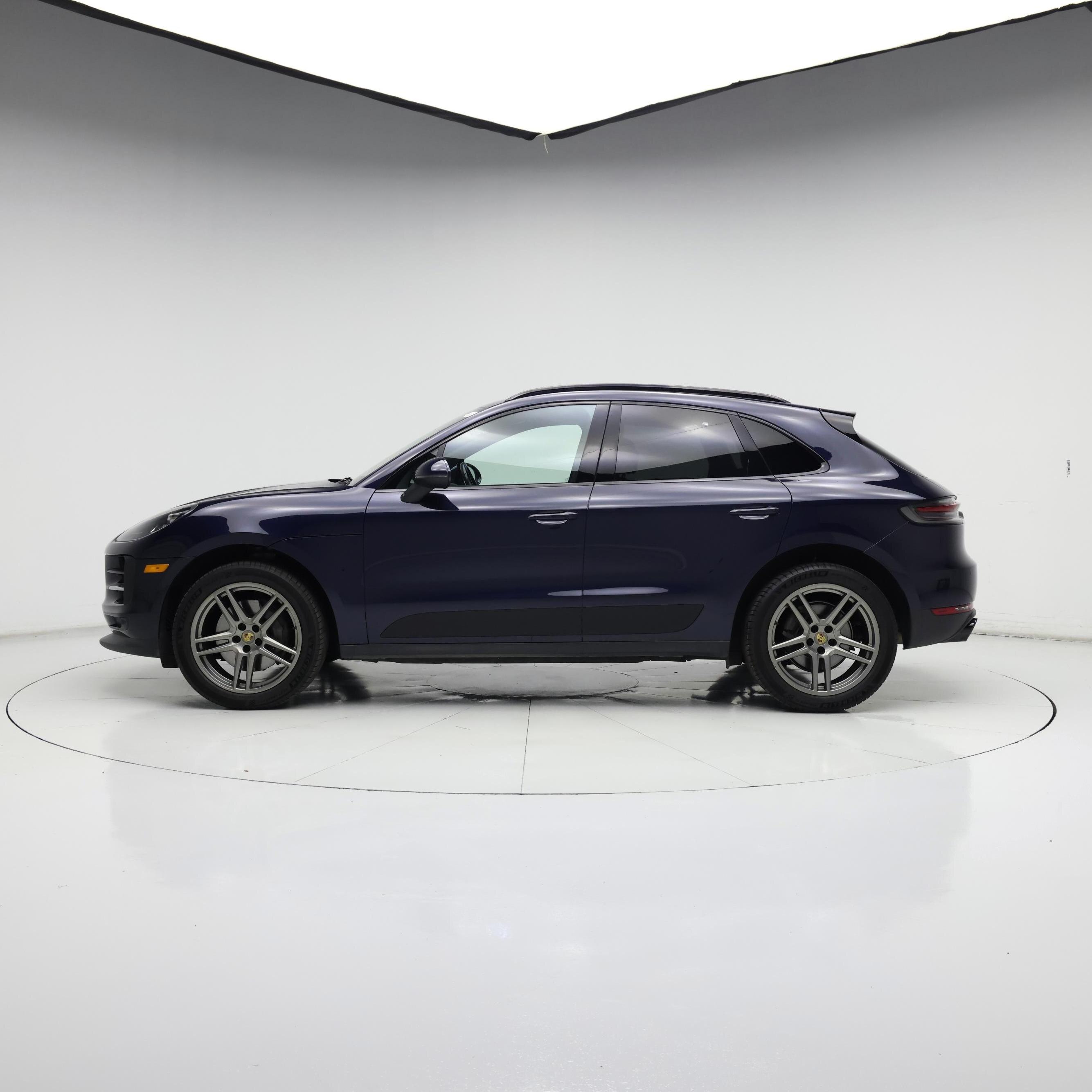 Thumbnail: 2020 Porsche Macan - 3