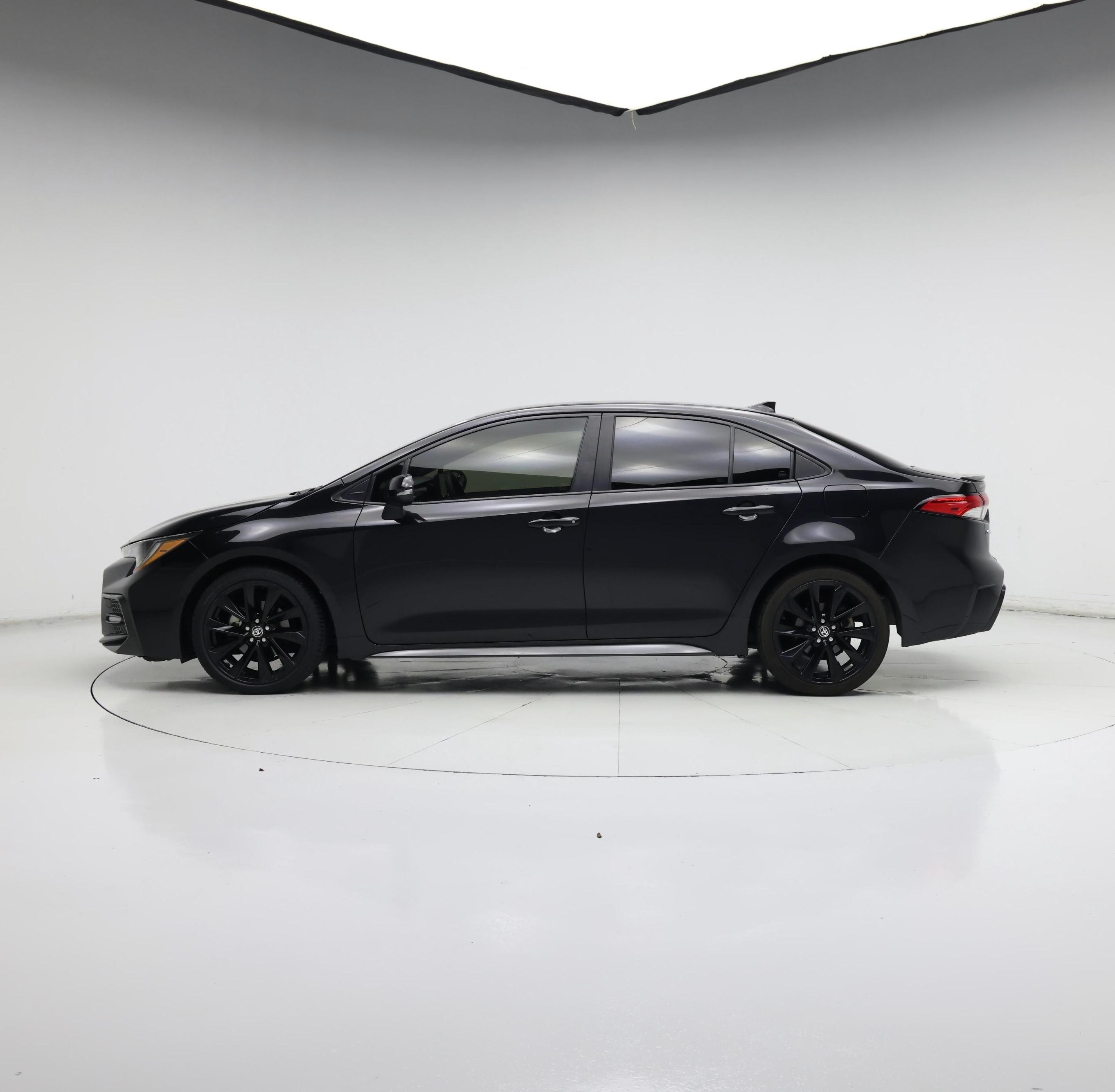 Thumbnail: 2022 Toyota Corolla - 3