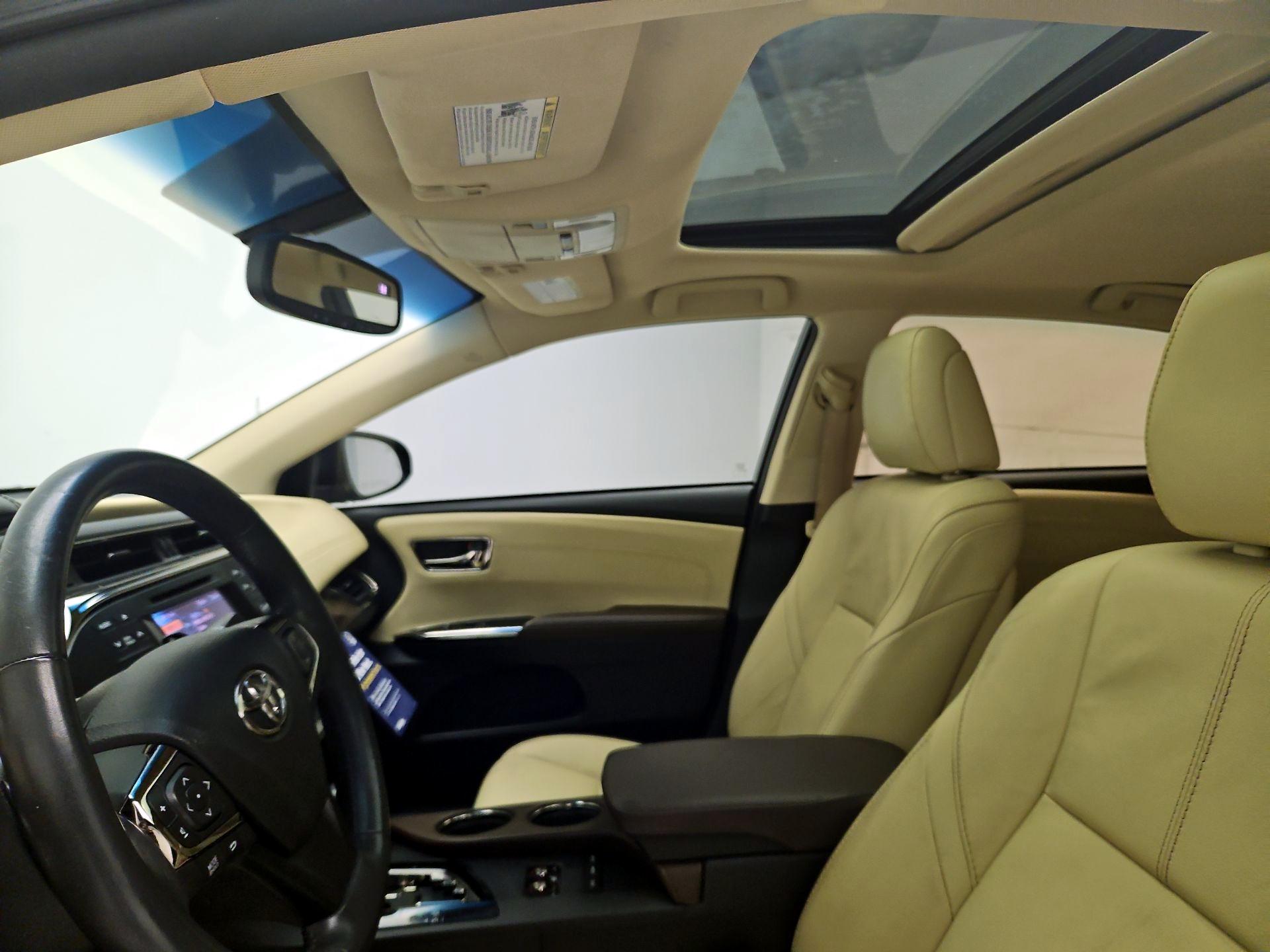 Thumbnail: 2014 Toyota Avalon - 18