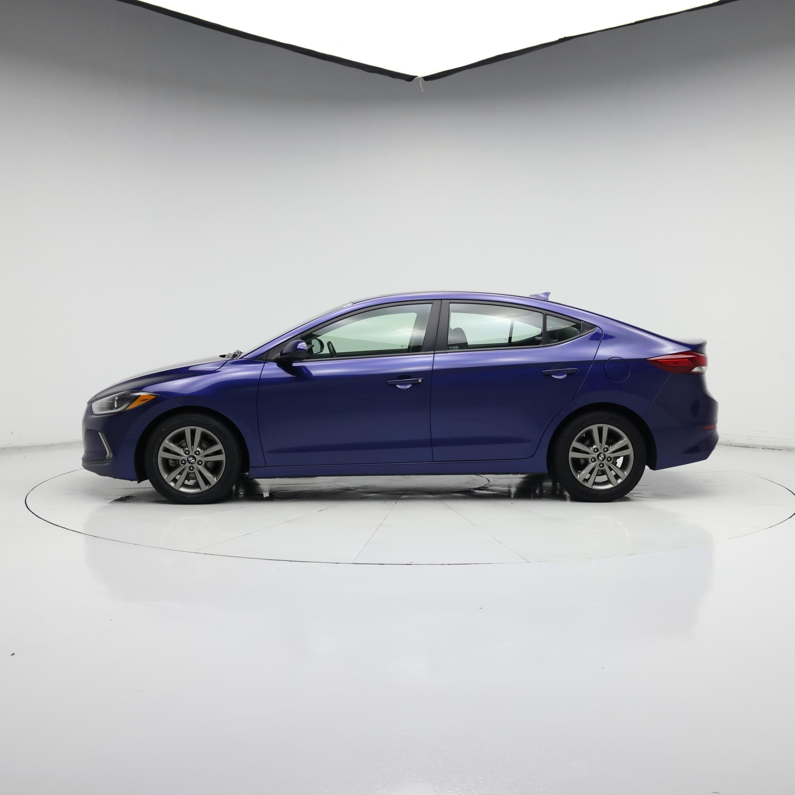Thumbnail: 2018 Hyundai Elantra - 3