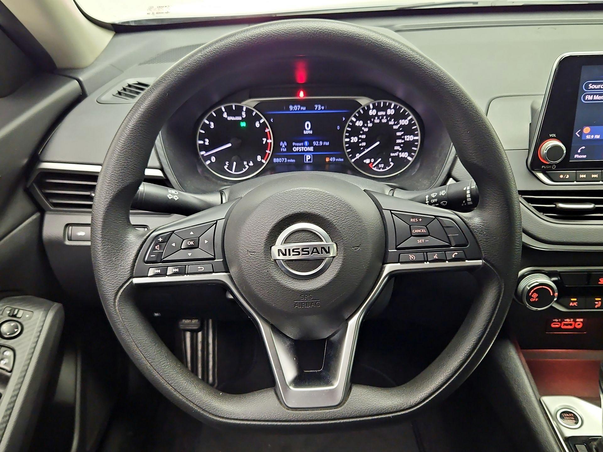 Thumbnail: 2020 Nissan Altima - 10