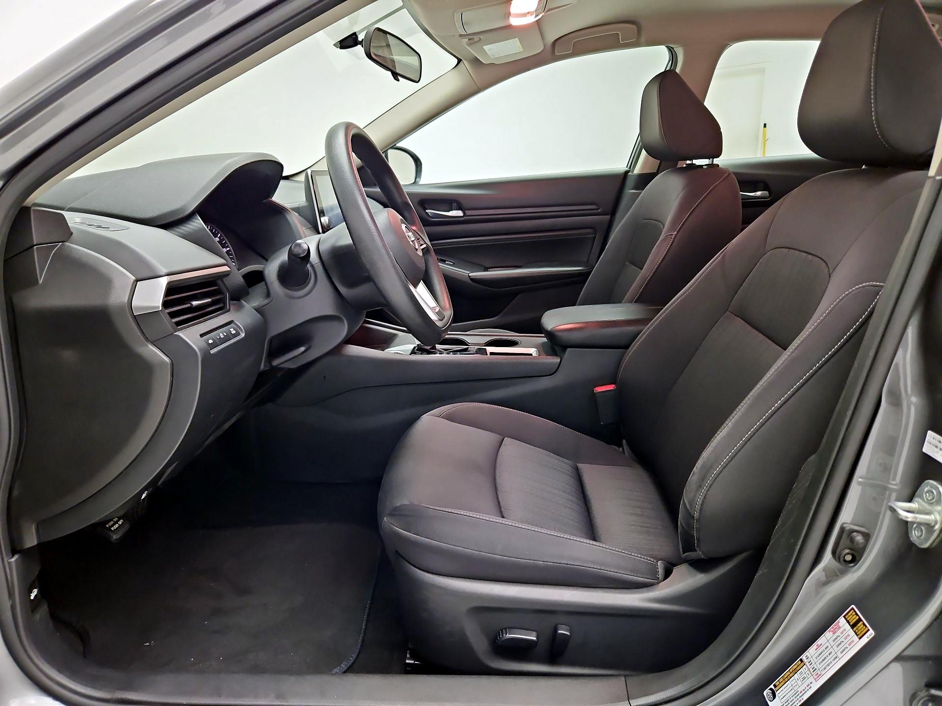 Thumbnail: 2020 Nissan Altima - 11