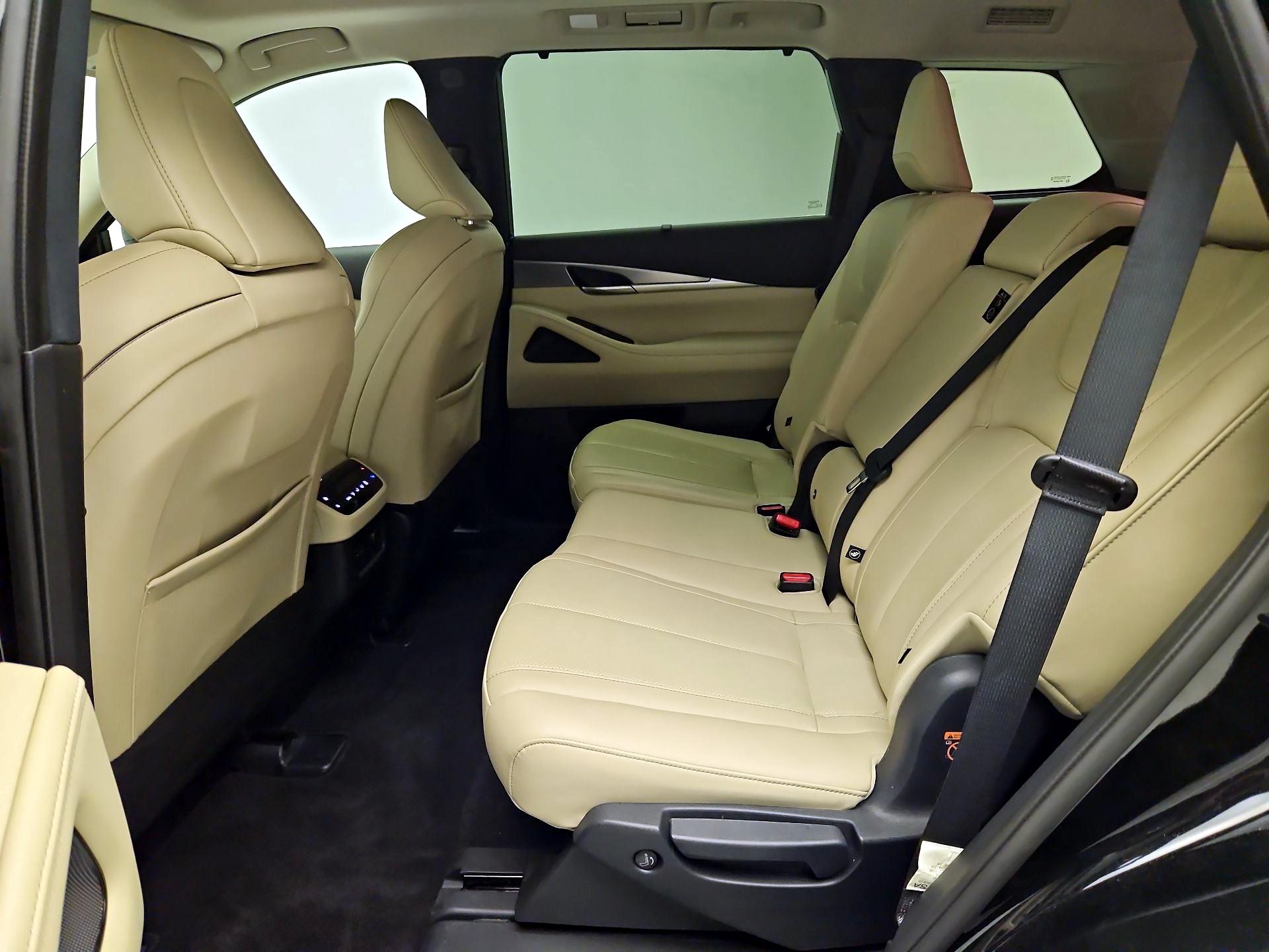 Thumbnail: 2023 INFINITI QX60 - 17