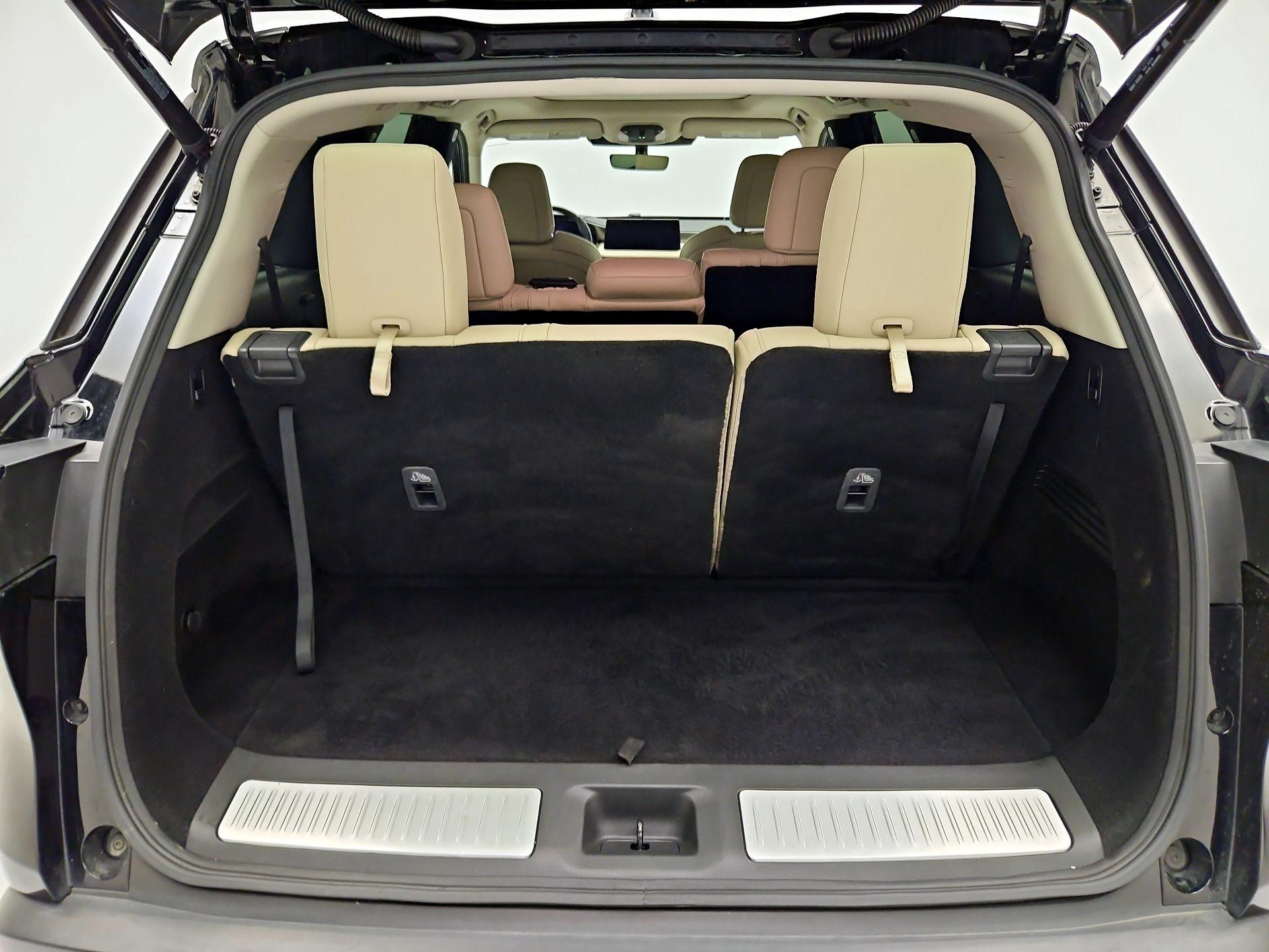 Thumbnail: 2023 INFINITI QX60 - 18