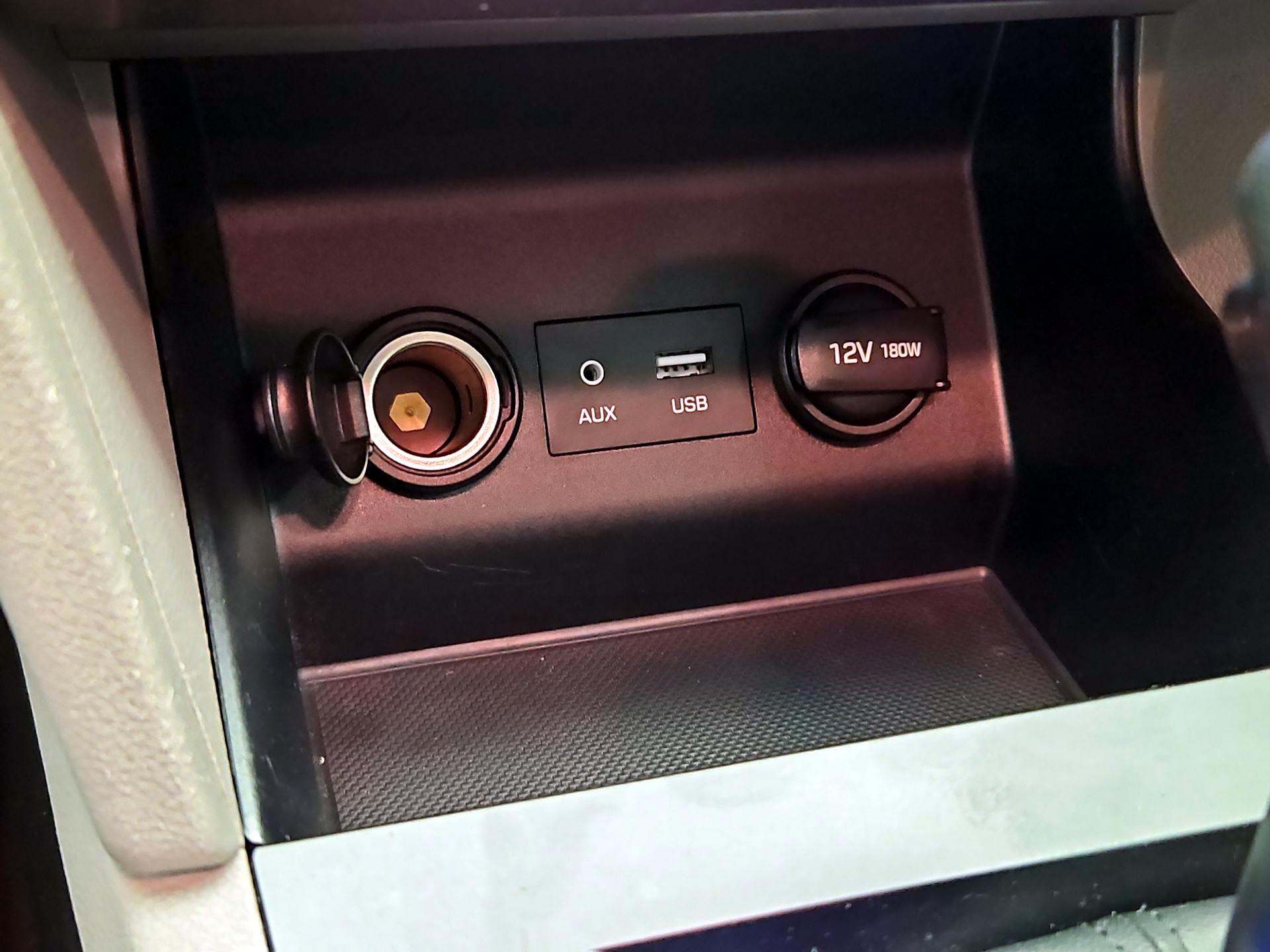 Thumbnail: 2019 Hyundai Elantra - 18