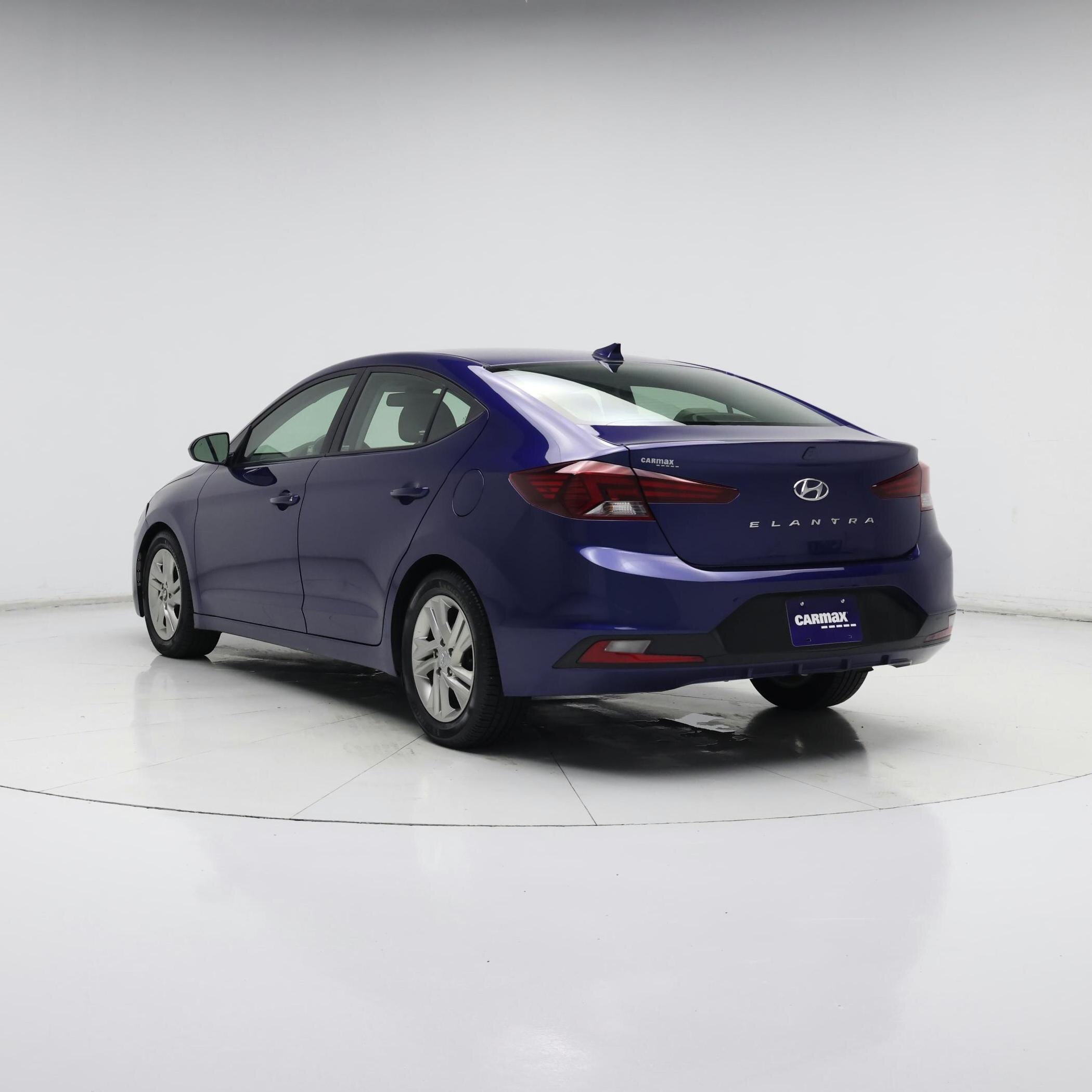 Thumbnail: 2019 Hyundai Elantra - 2