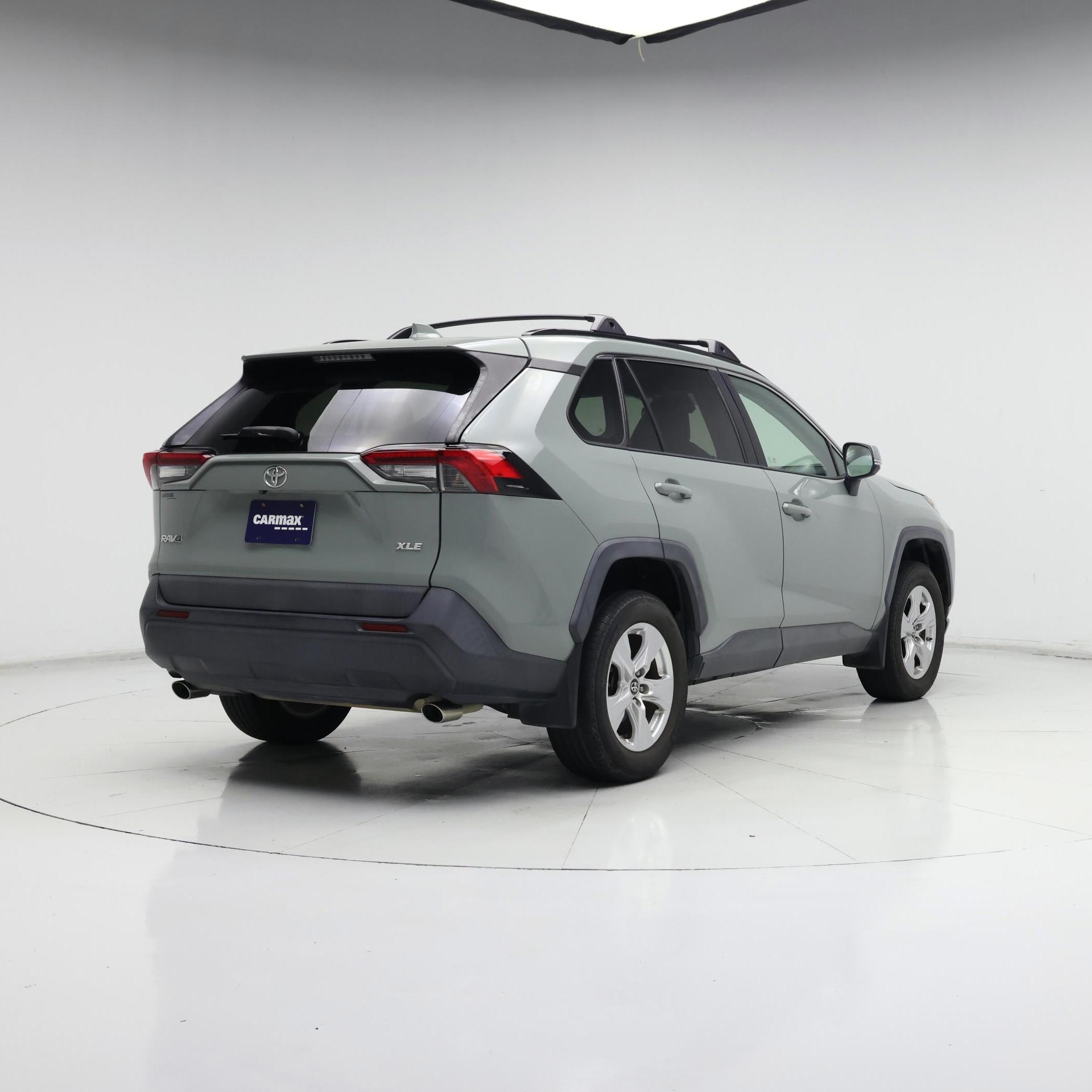 Thumbnail: 2019 Toyota RAV4 - 8