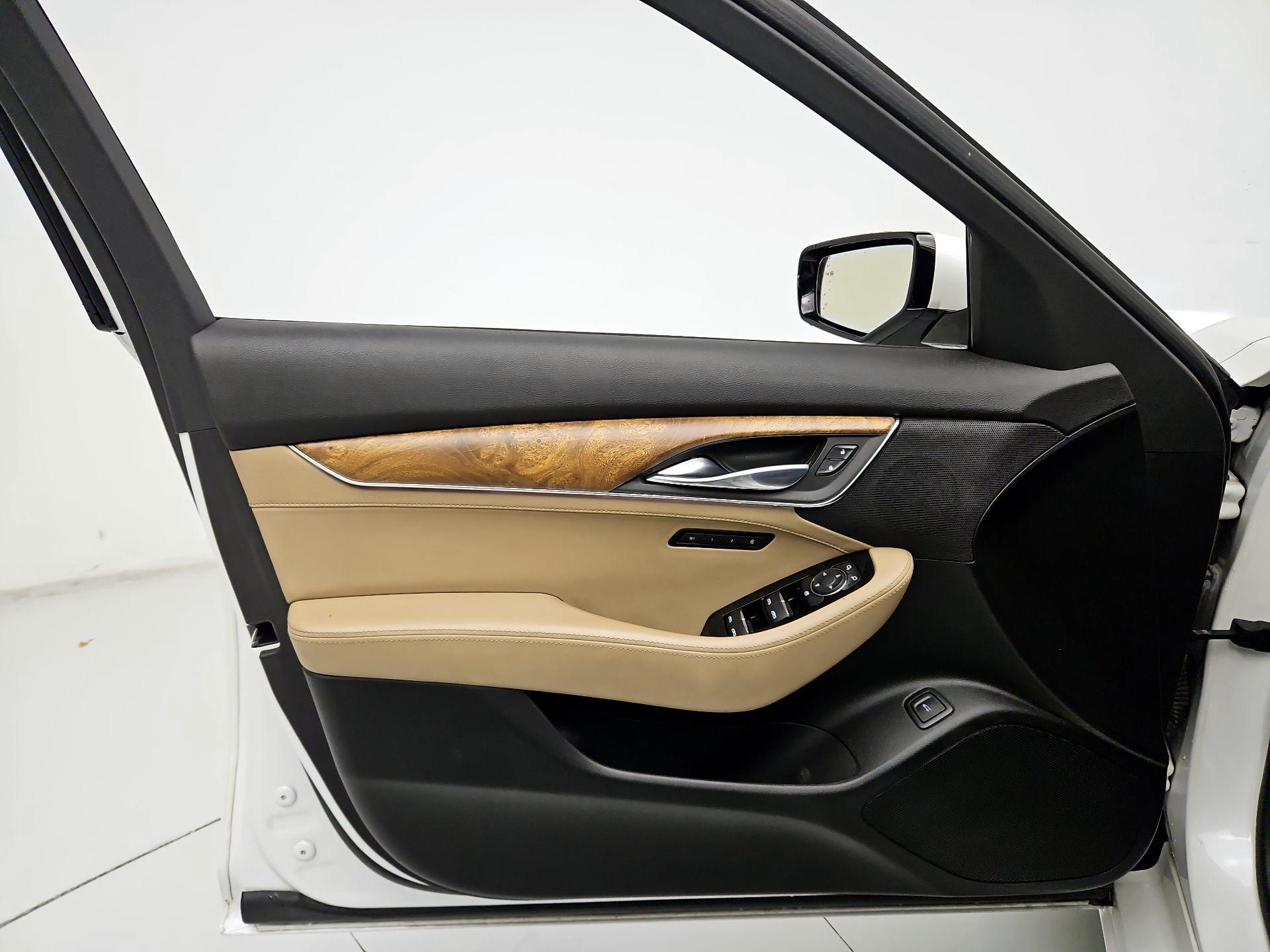 Thumbnail: 2020 Cadillac CT5 - 12
