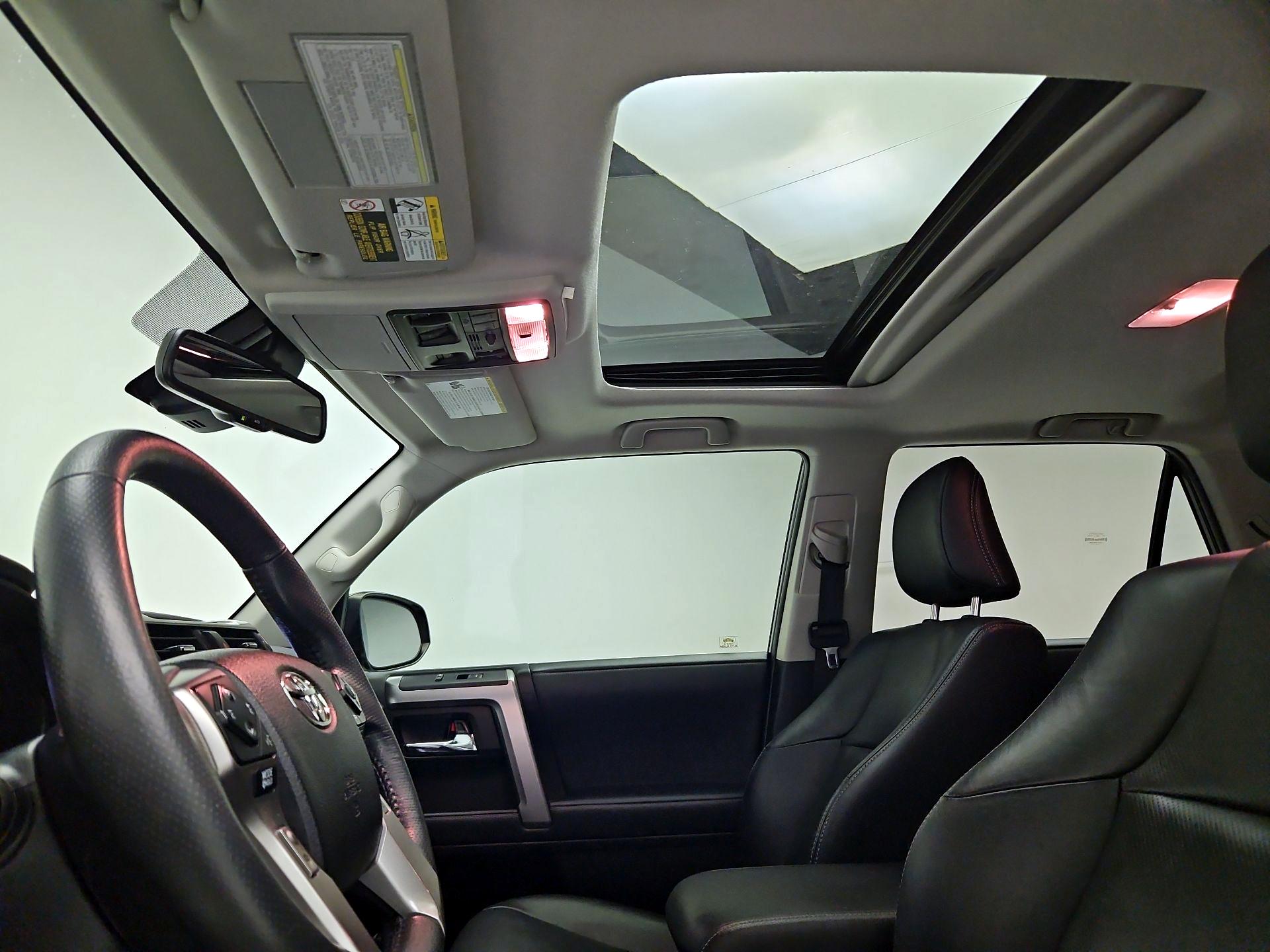 Thumbnail: 2020 Toyota 4Runner - 20