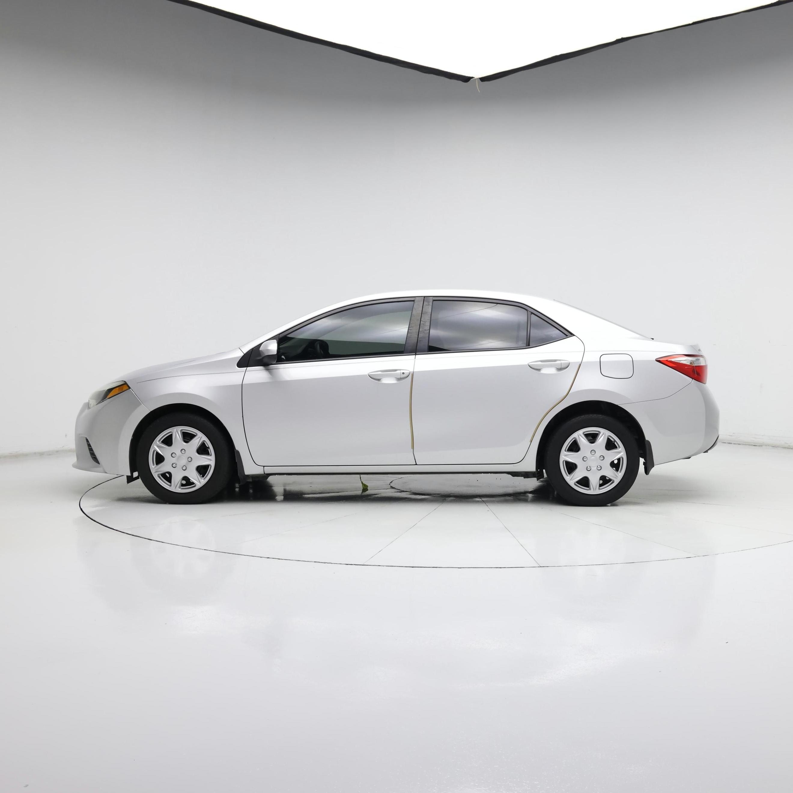 Thumbnail: 2015 Toyota Corolla - 3