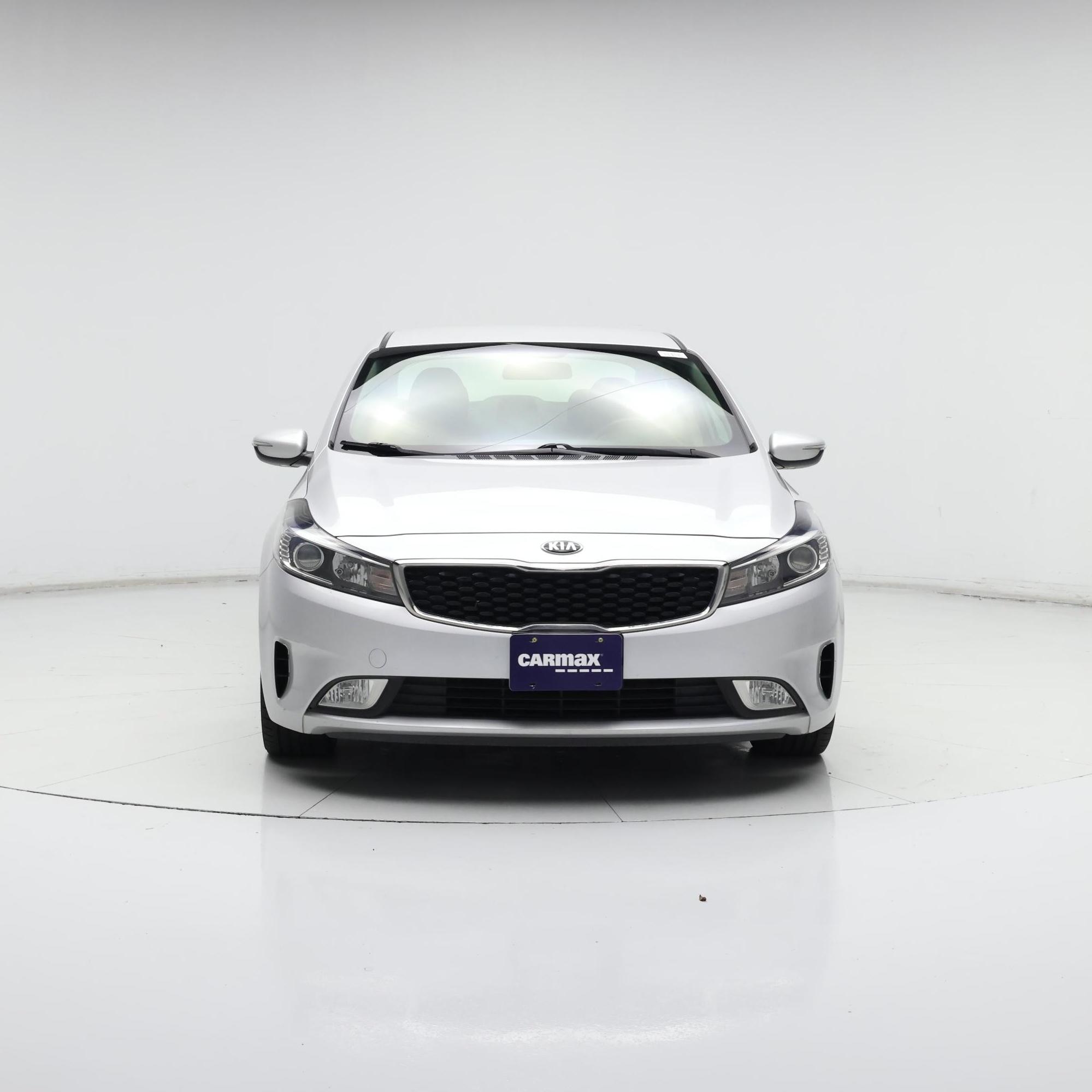Thumbnail: 2017 Kia Forte - 5
