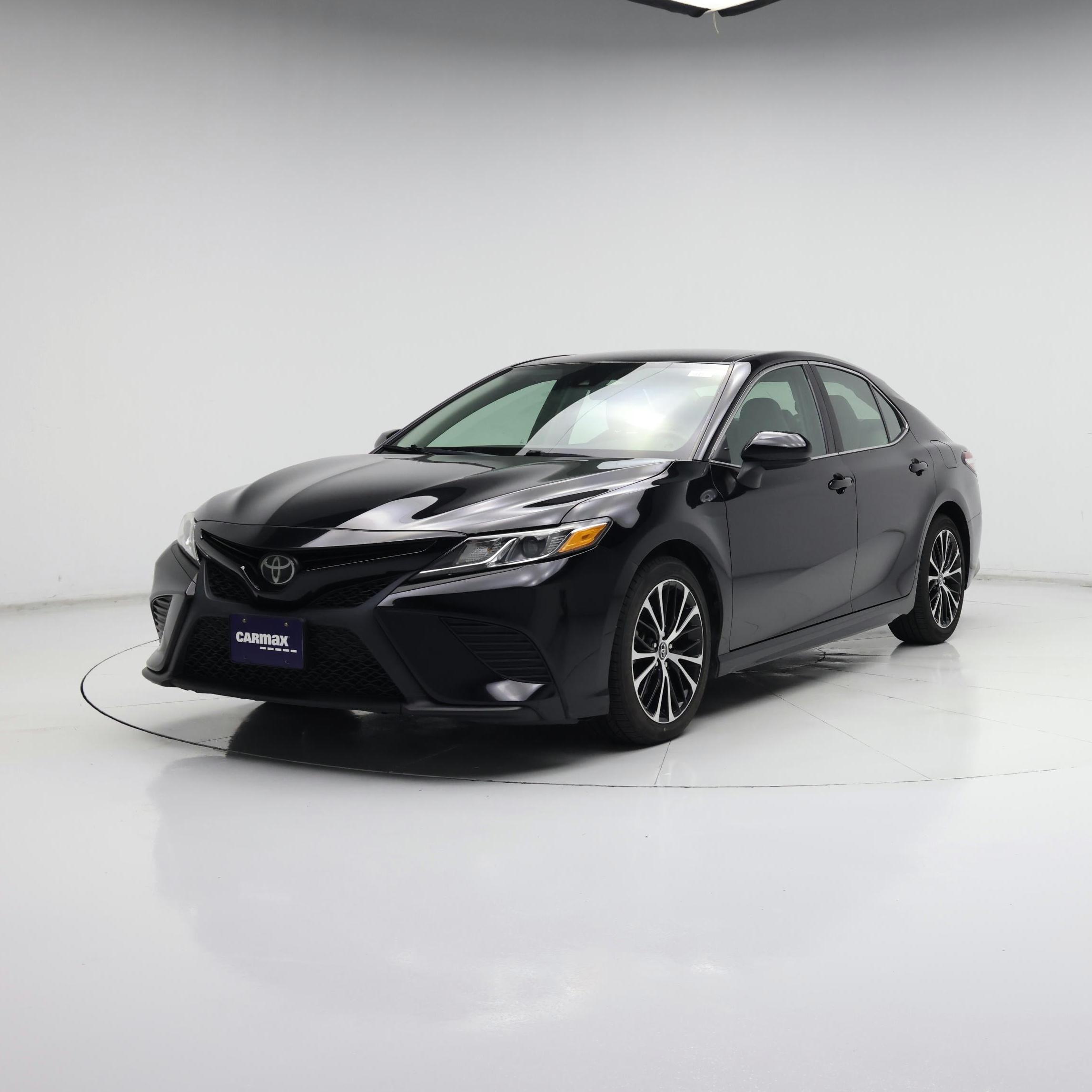 Thumbnail: 2020 Toyota Camry - 4