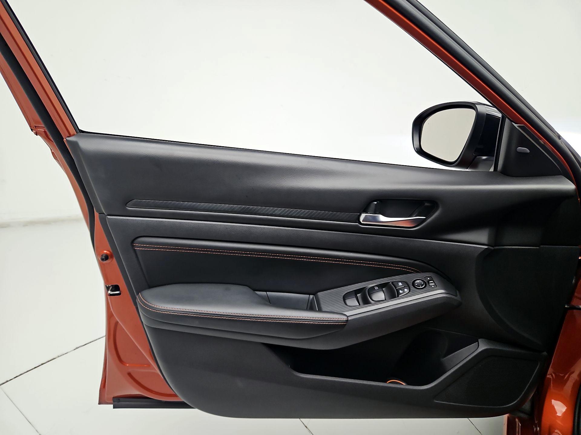 Thumbnail: 2021 Nissan Altima - 12