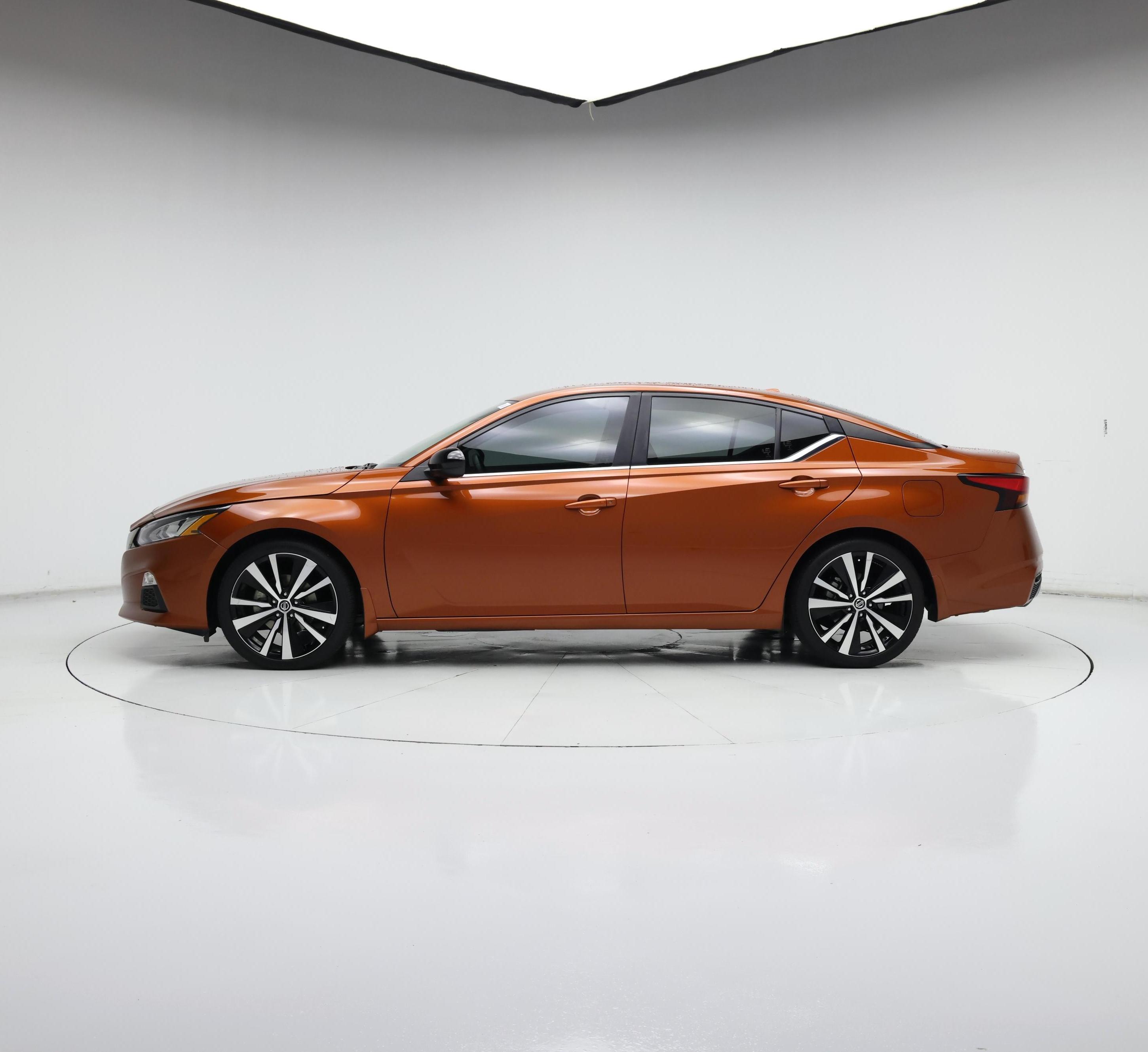 Thumbnail: 2021 Nissan Altima - 3